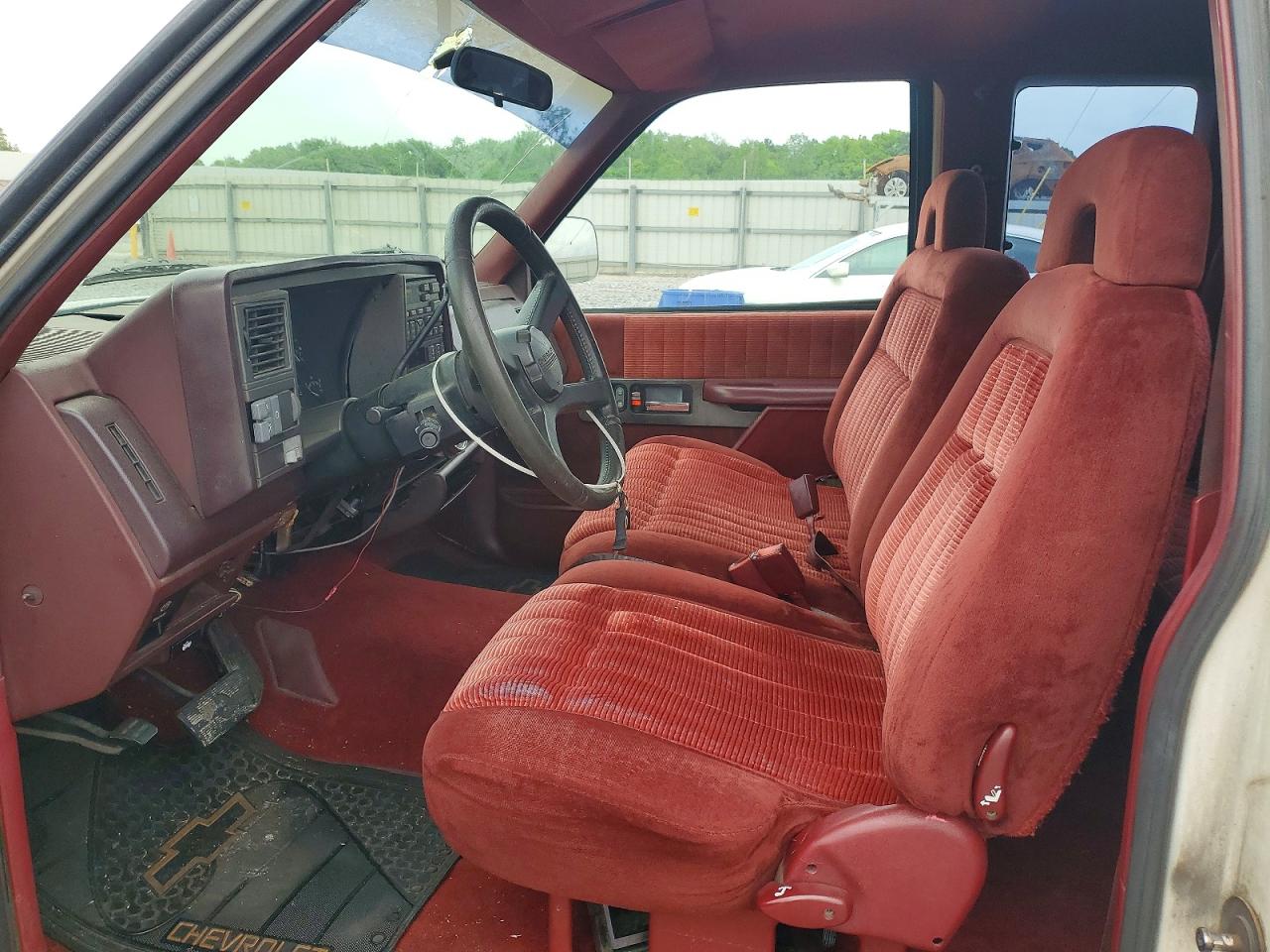 1994 Chevrolet 1500 White vin: 2GCEC19Z4R1136959