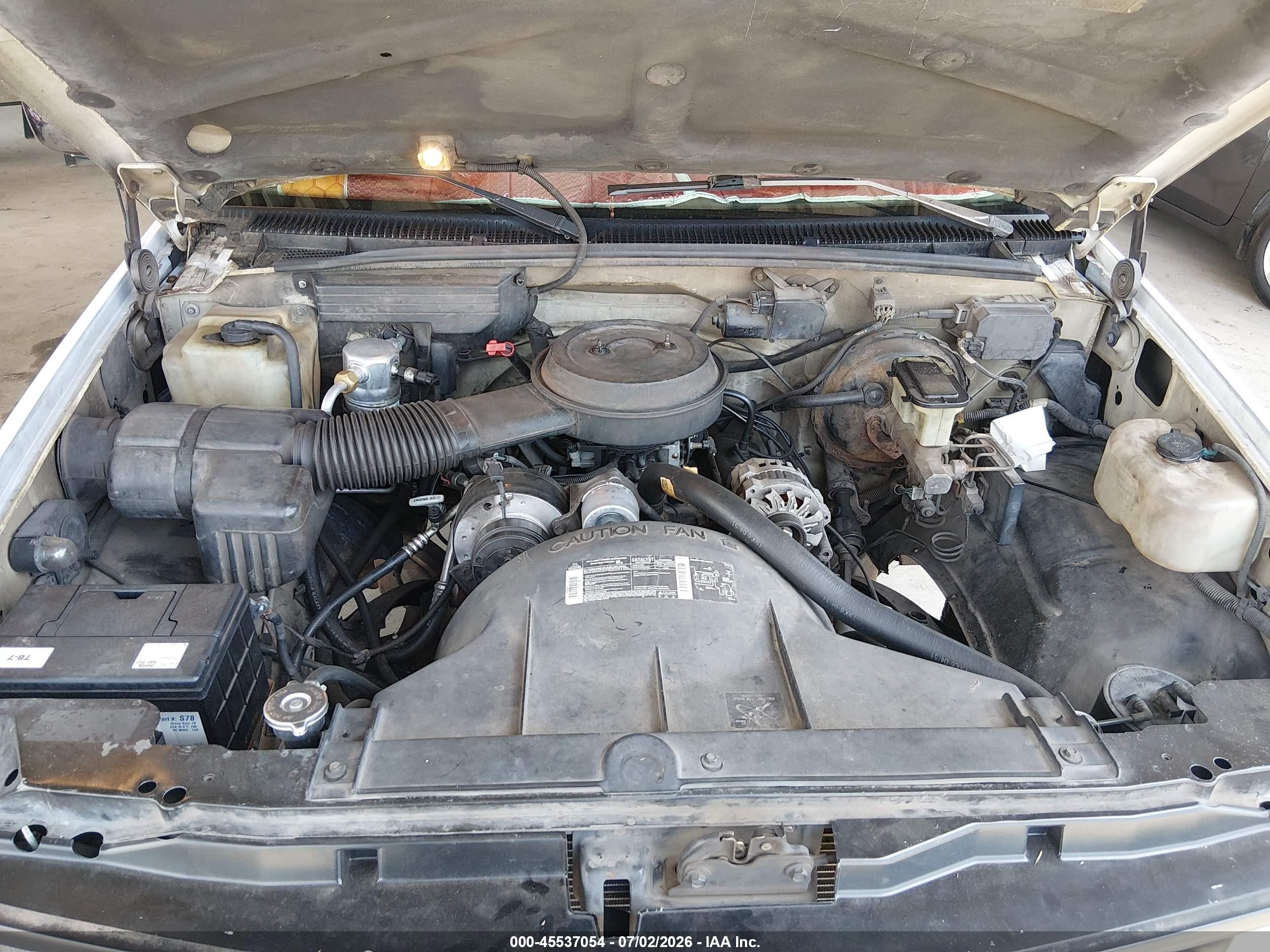 1994 Chevrolet Gmt-400 C1500 White vin: 2GCEC19Z5R1136484