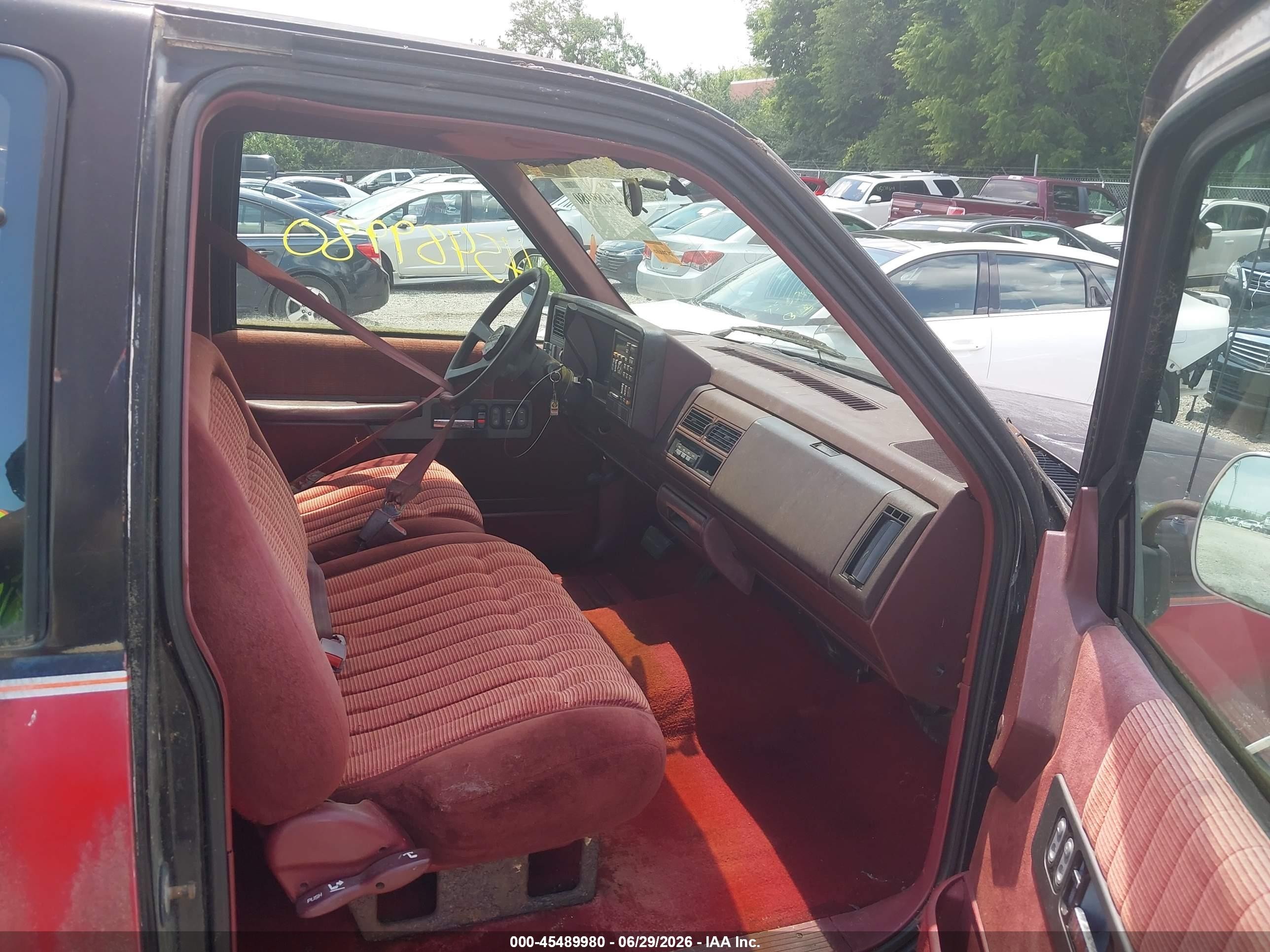 1993 Chevrolet Gmt-400 C1500 Red vin: 2GCEC19Z6P1200190