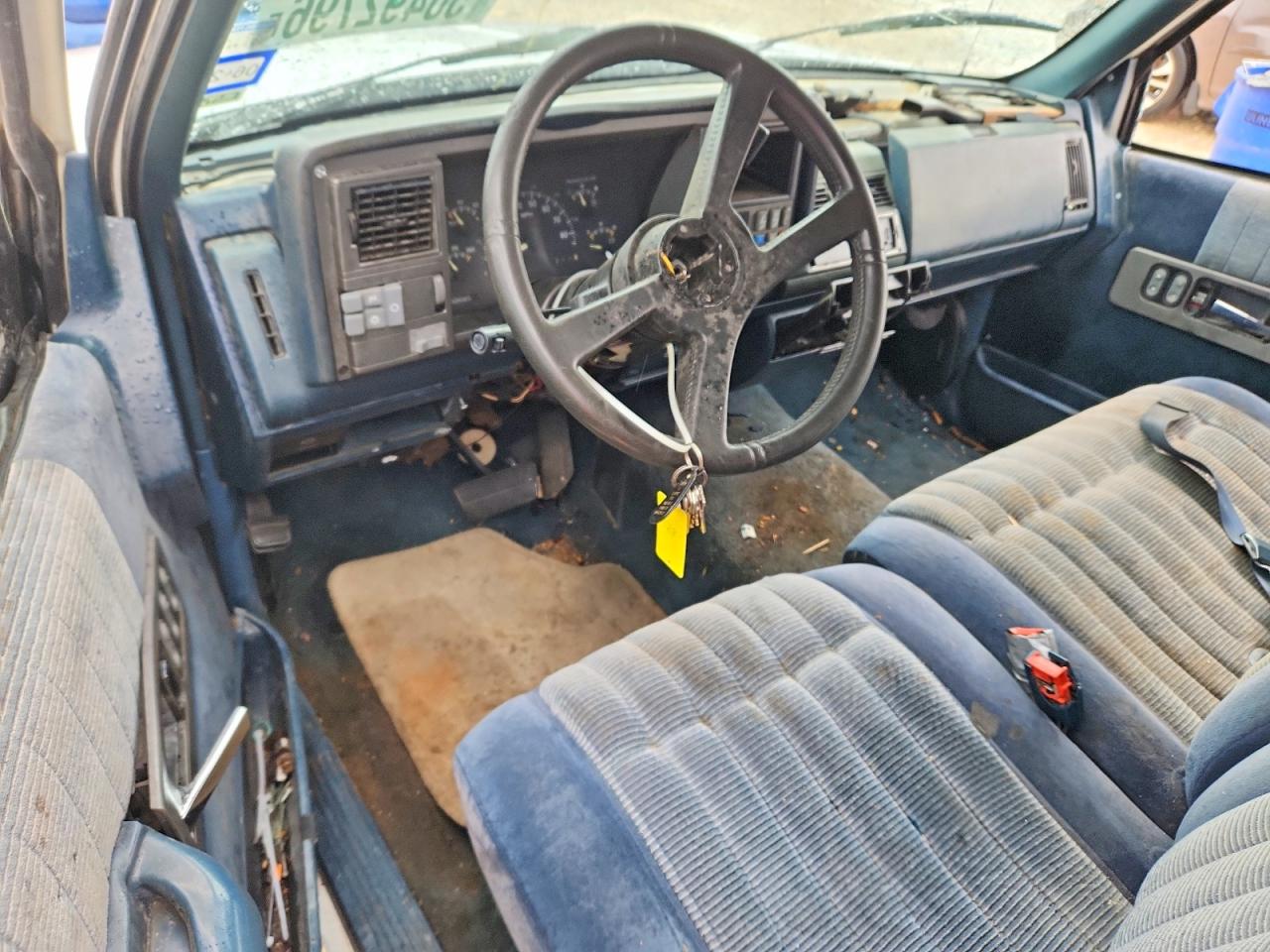 1994 Chev Gmt-400 White vin: 2GCEC19Z9R1113046