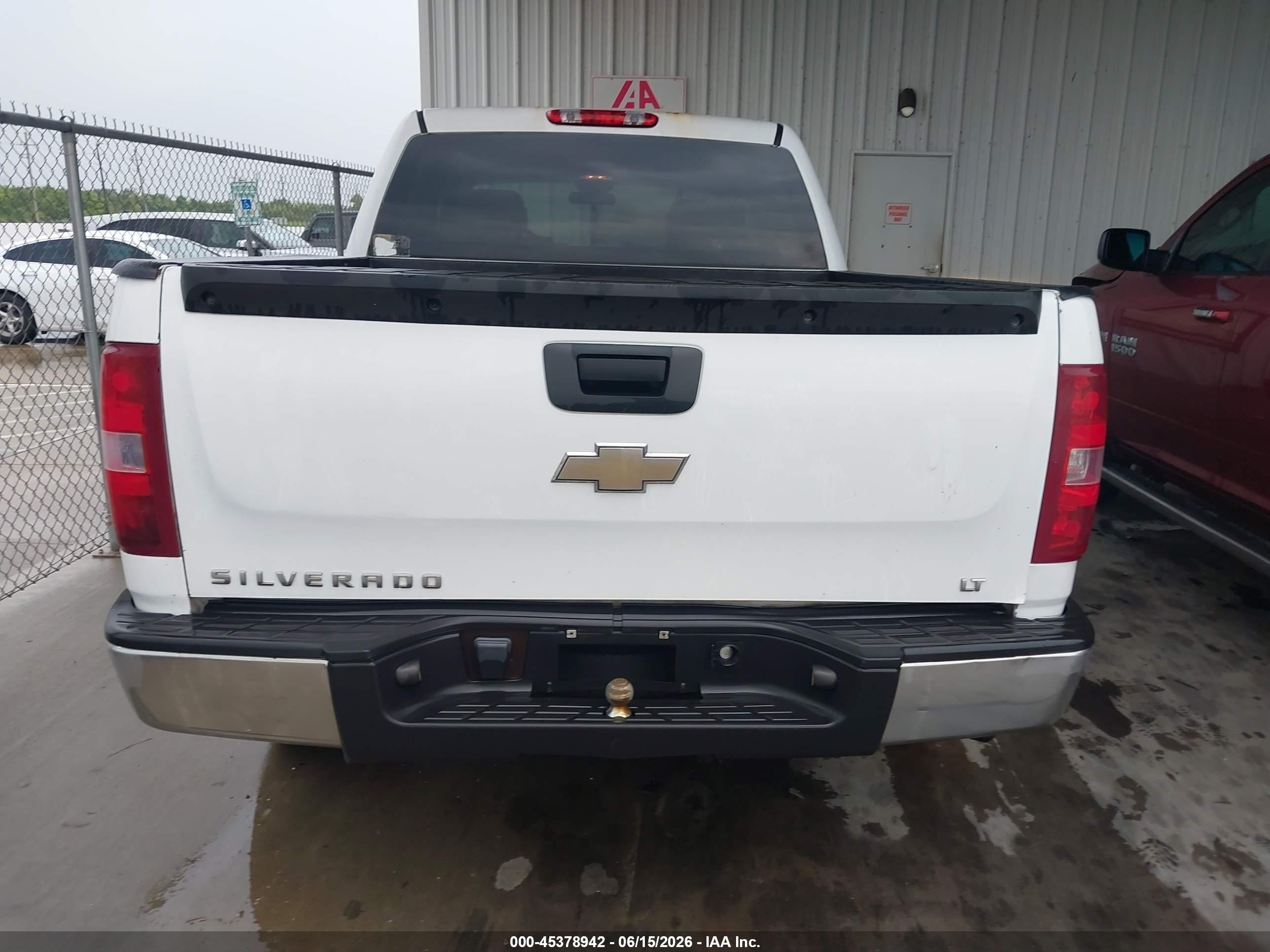 2009 Chevrolet Silverado 1500 Lt Белый vin: 2GCEC23C791139378