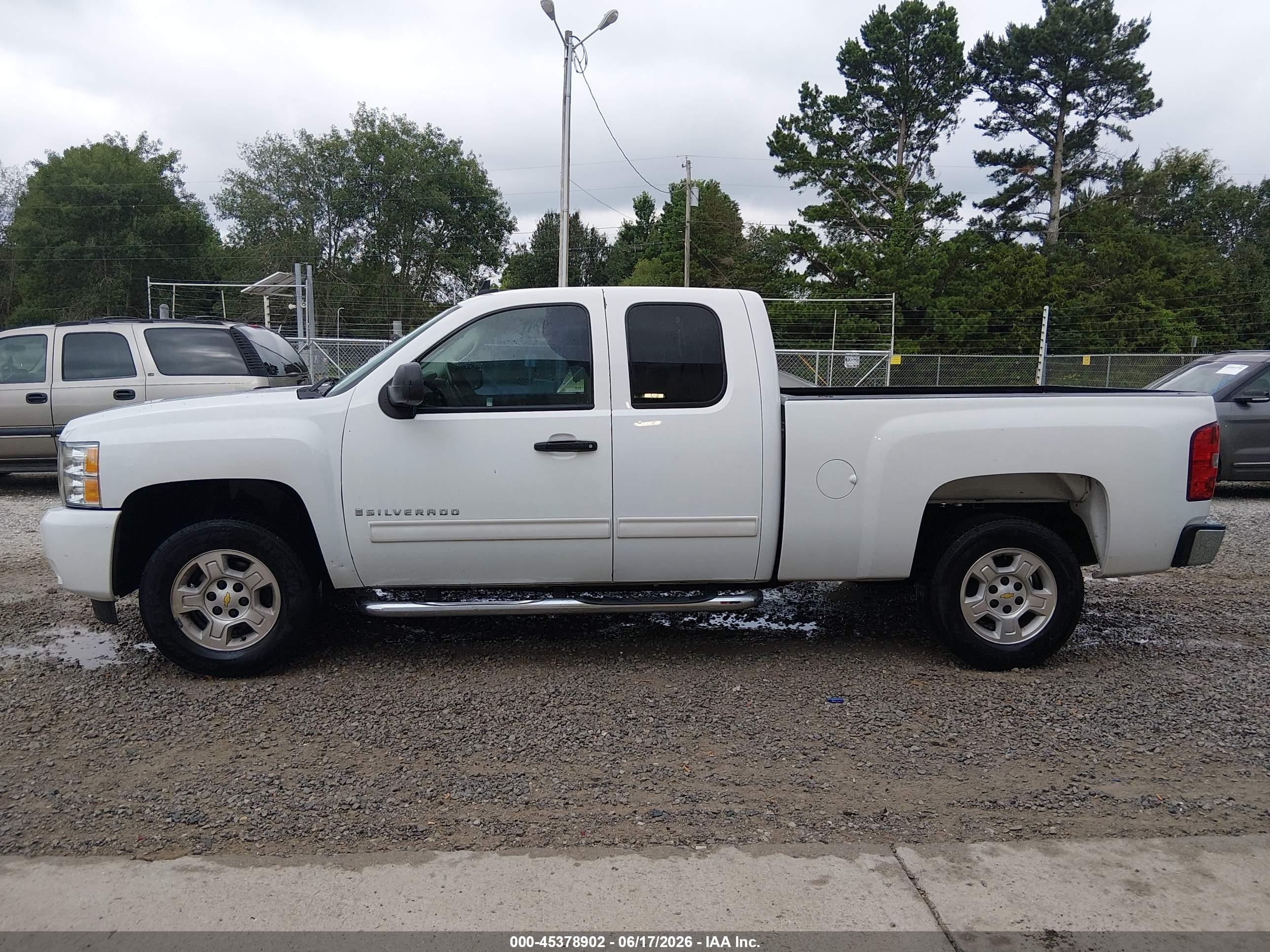 2009 Chevrolet Silverado 1500 Lt White vin: 2GCEC29J291107072