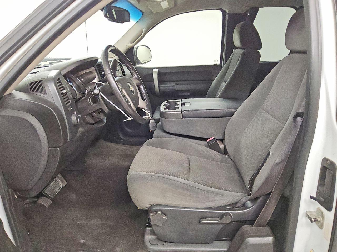 2009 Chevrolet Silverado C1500 Lt White vin: 2GCEC29J391105346