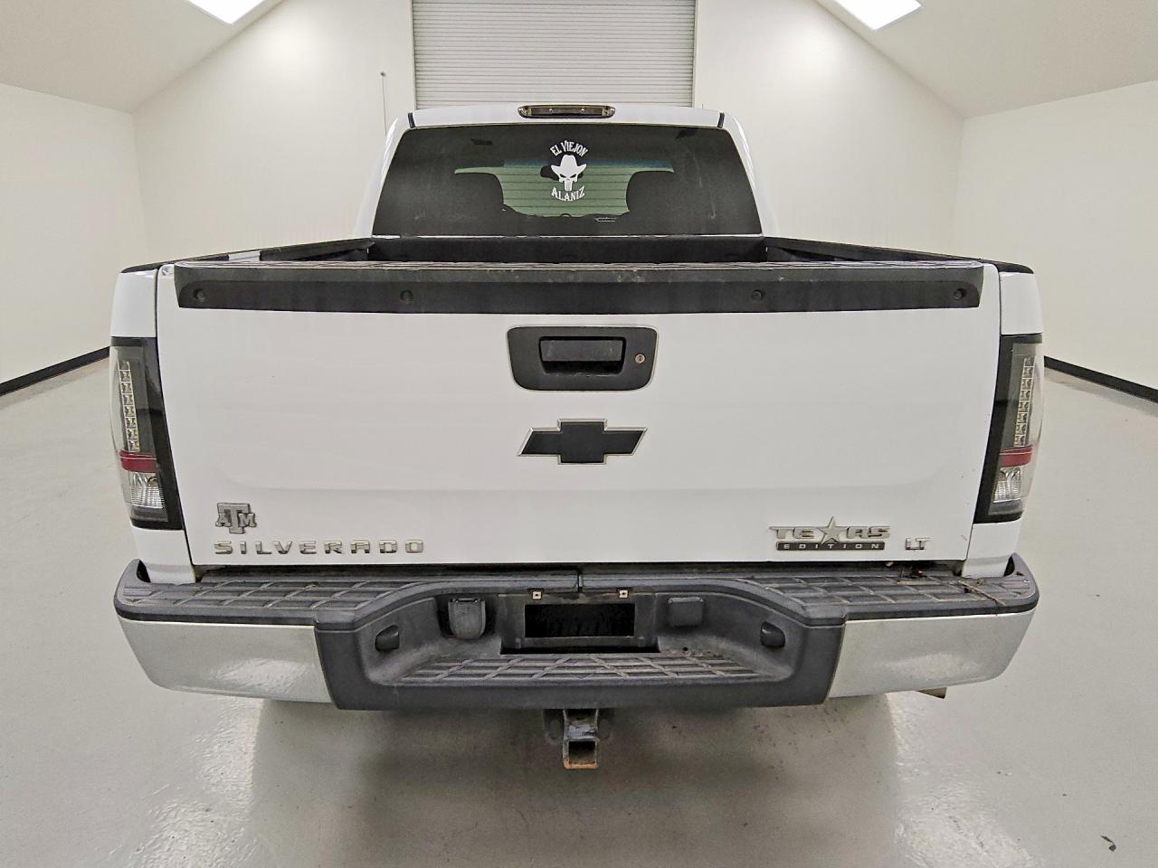2009 Chevrolet Silverado C1500 Lt White vin: 2GCEC29J391105346
