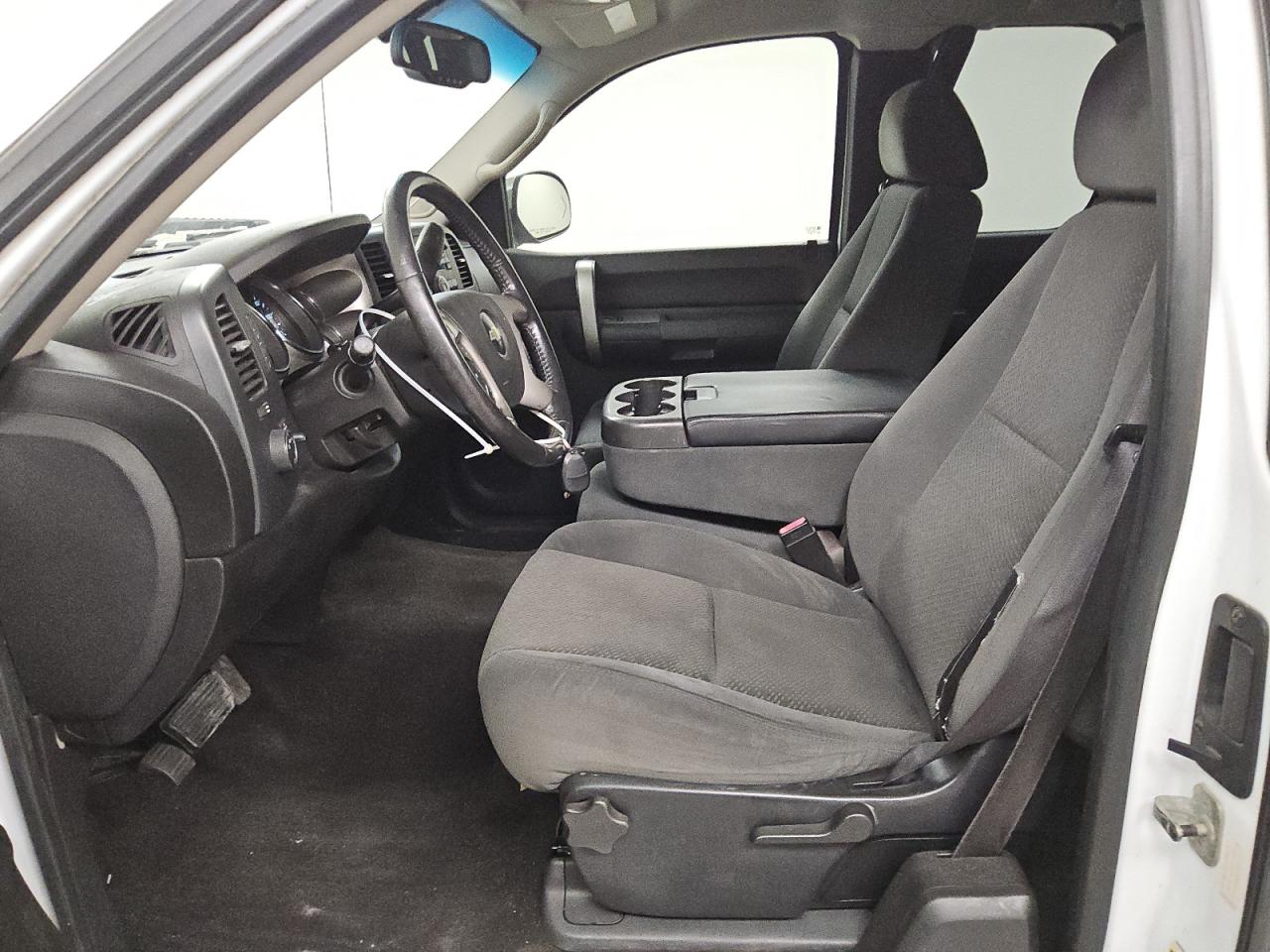 2009 Chevrolet Silverado C1500 Lt White vin: 2GCEC29J391105346 Damage: Left Front Seat Back, Torn, 9 To 10 Inches
