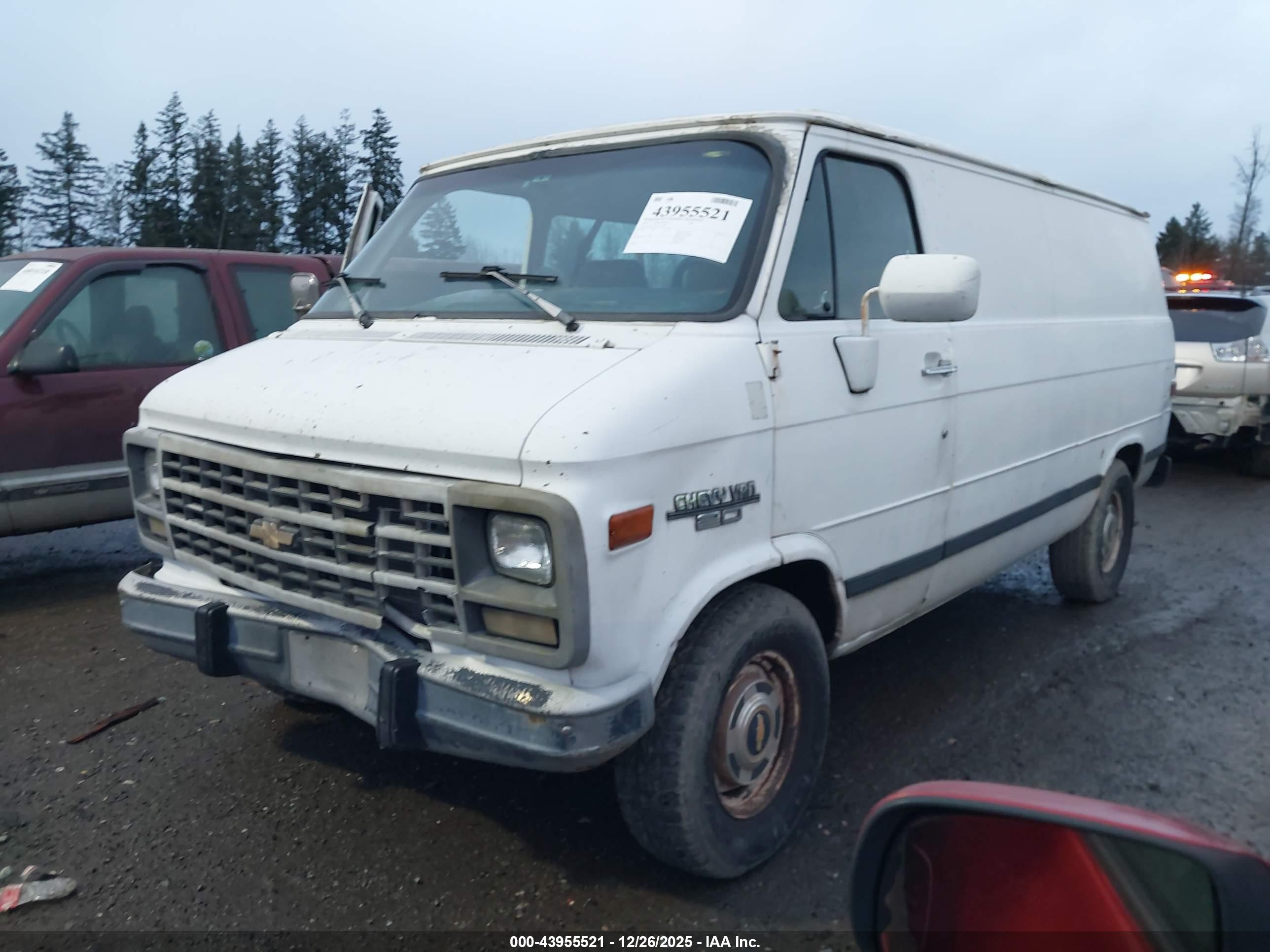 1993 Chevrolet G20   White vin: 2GCEG25K1P4133841