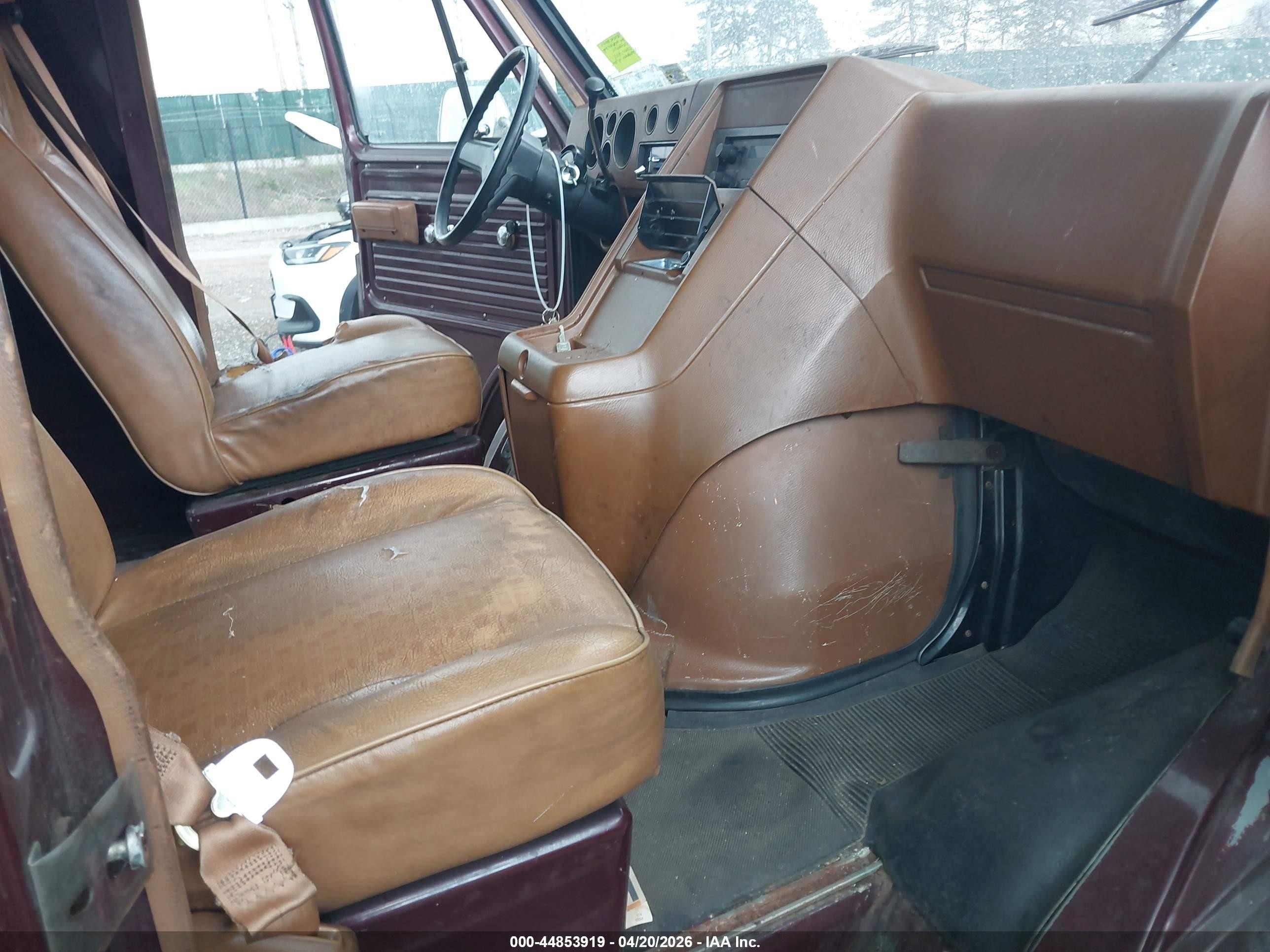 1989 Chevrolet G20   Brown vin: 2GCEG25ZXK4156279
