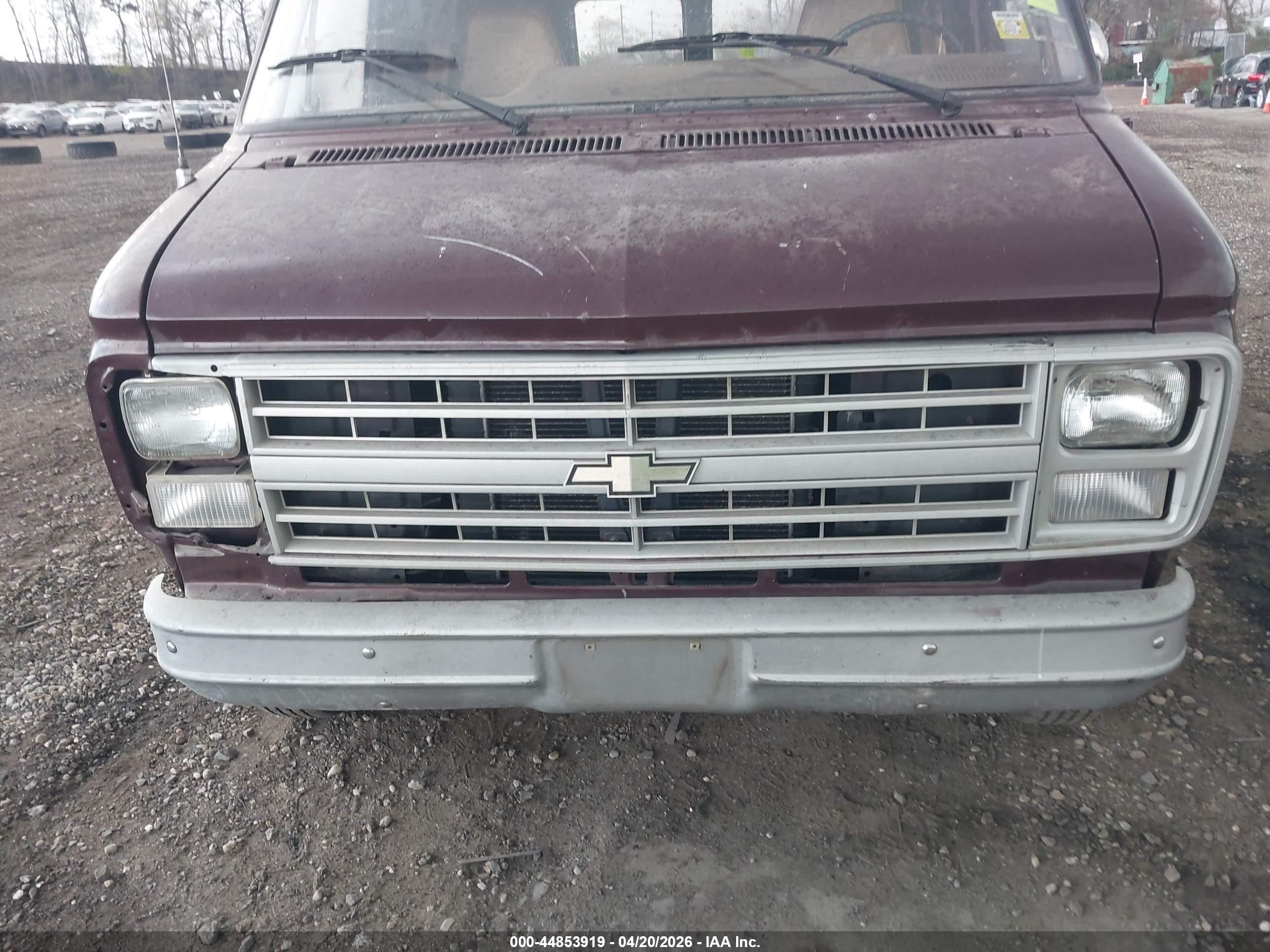1989 Chevrolet G20   Brown vin: 2GCEG25ZXK4156279