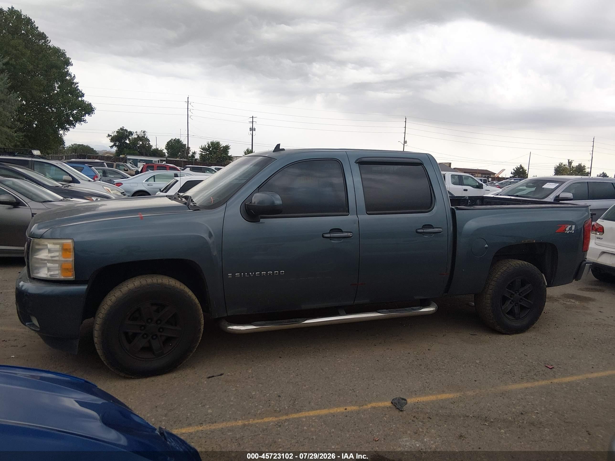 2007 Chevrolet Silverado 1500 Ltz Teal vin: 2GCEK133071667807