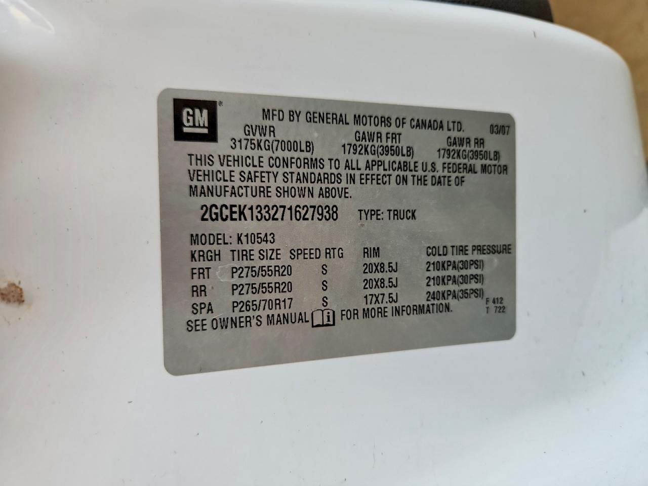 2007 Chevrolet Silverado K1500 Crew Cab White vin: 2GCEK133271627938
