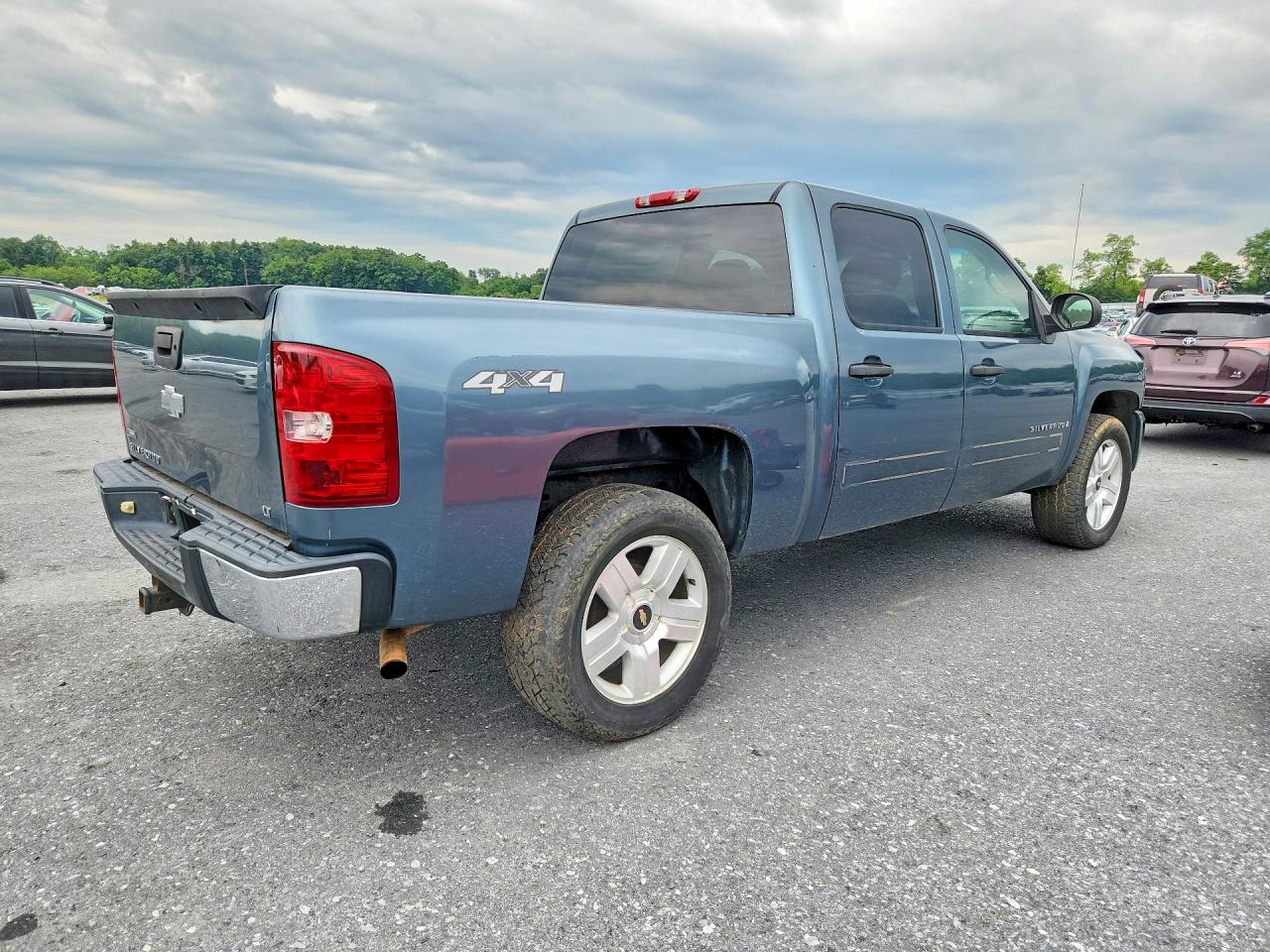 2008 Chevrolet Silverado K1500 Blue vin: 2GCEK133281158061