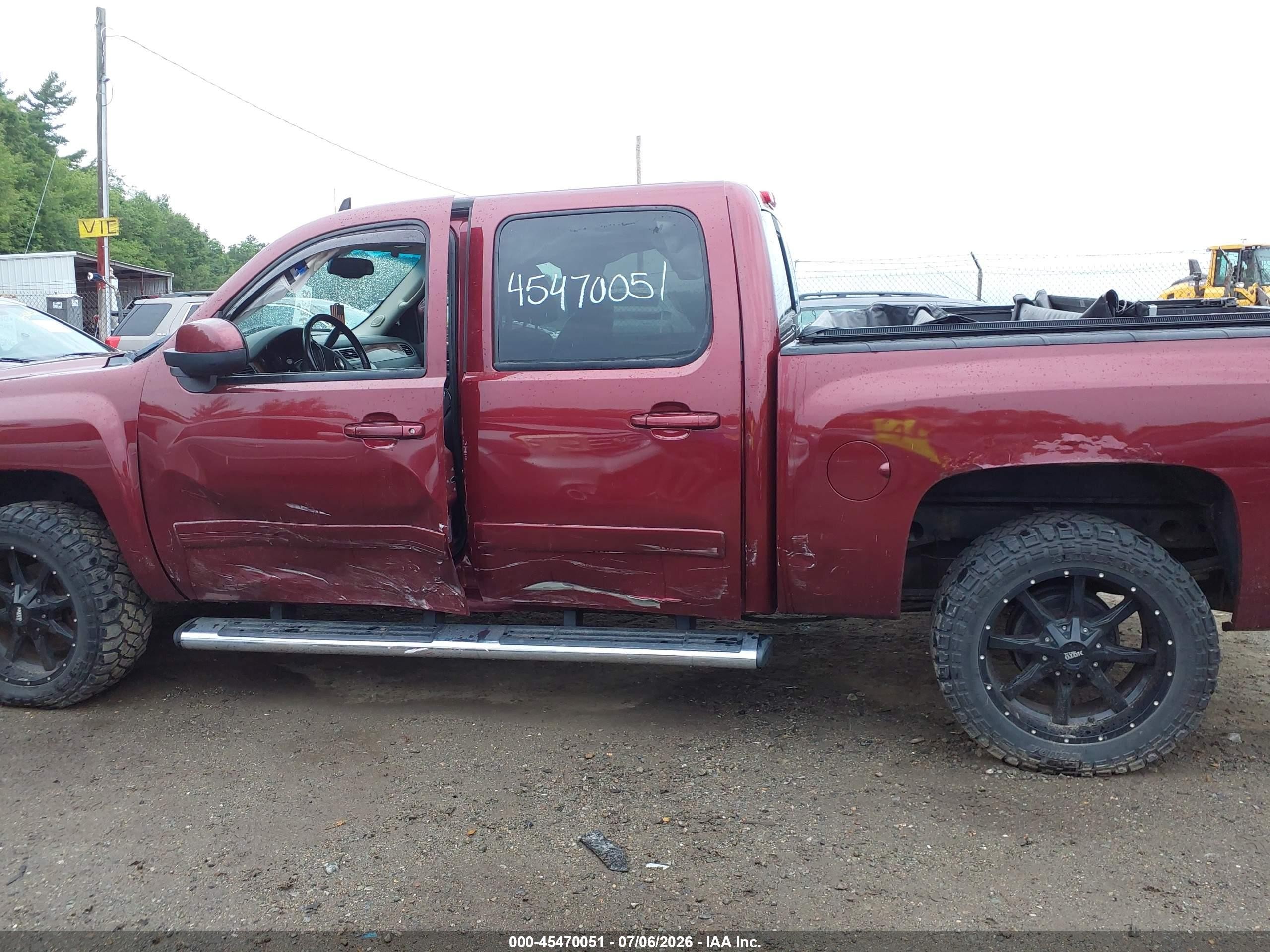2008 Chevrolet Silverado 1500 Ltz Red vin: 2GCEK133481131167