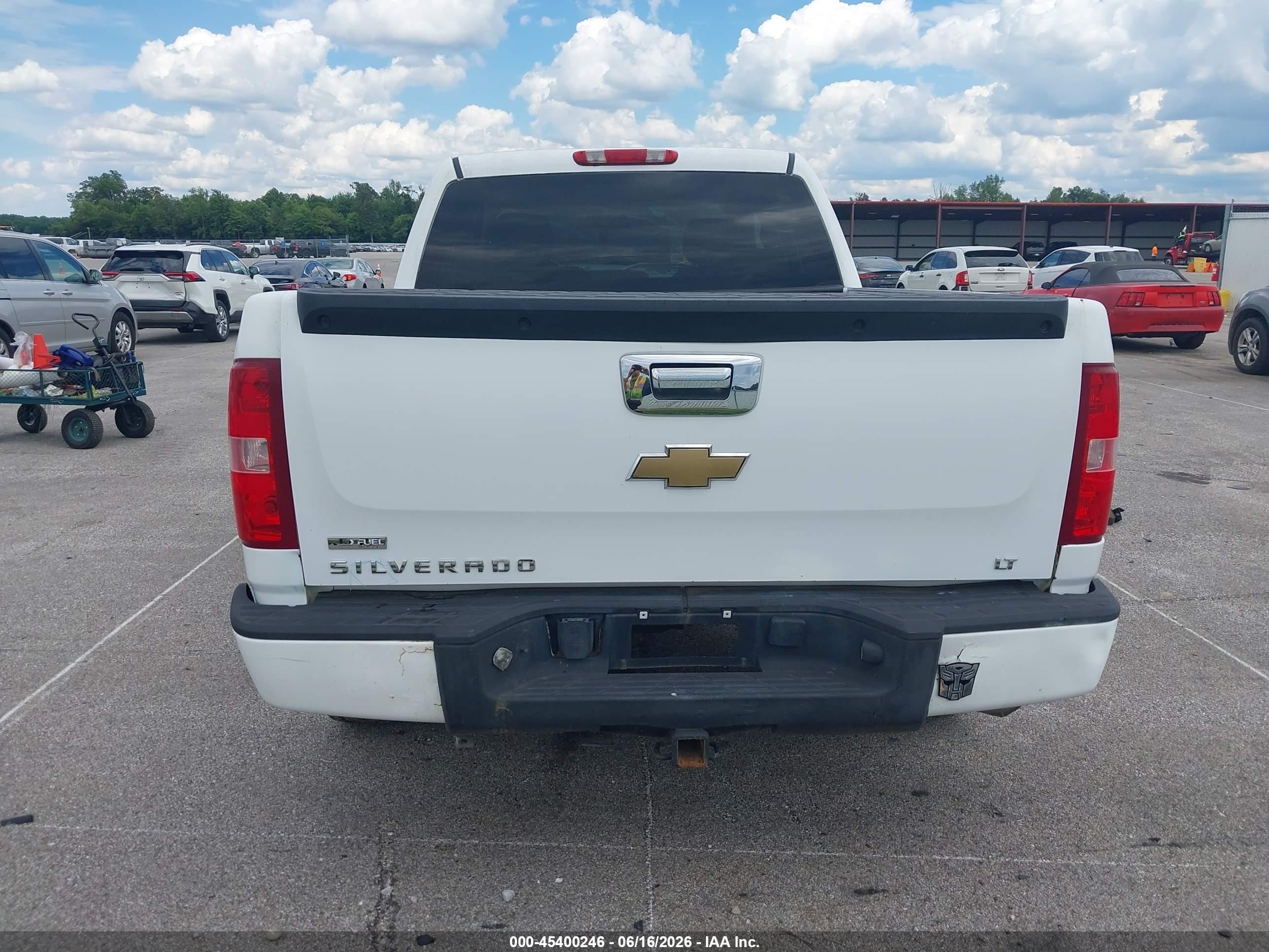 2007 Chevrolet Silverado 1500 Lt1/lt2/ltz/work Truck White vin: 2GCEK133571638013