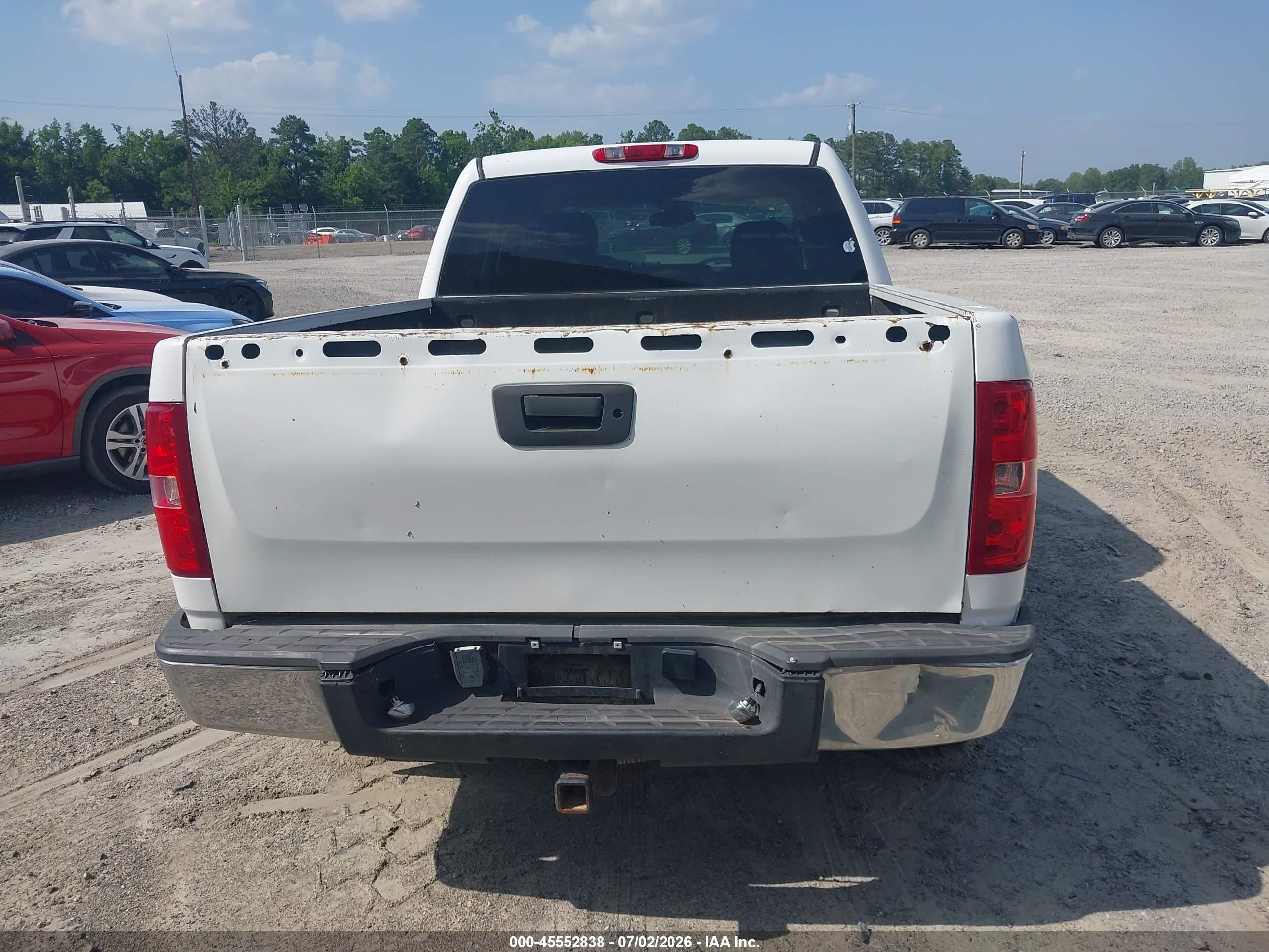 2008 Chevrolet Silverado 1500 Ls White vin: 2GCEK13C181158956