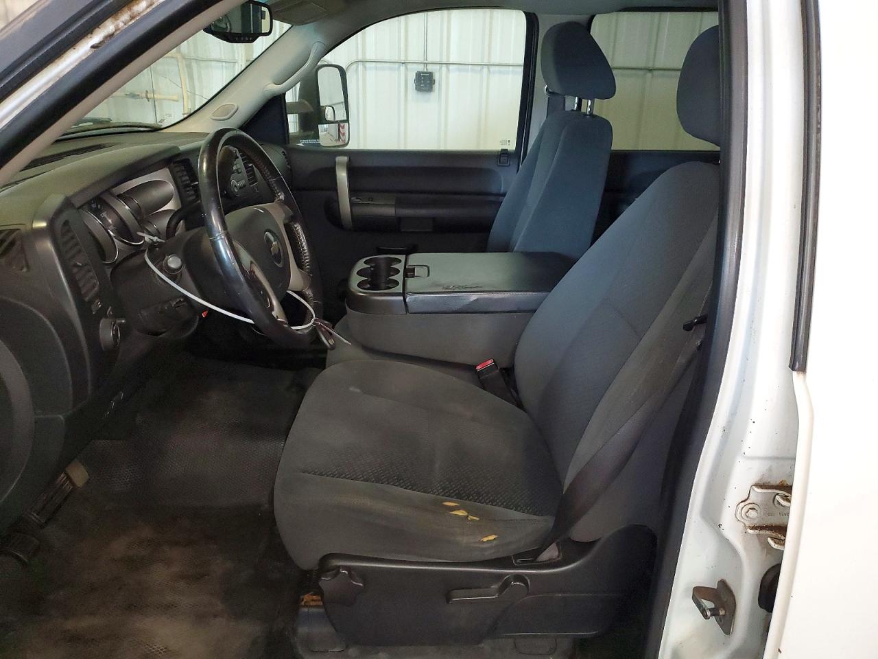 2008 Chevrolet Silverado K1500 White vin: 2GCEK13C481206661