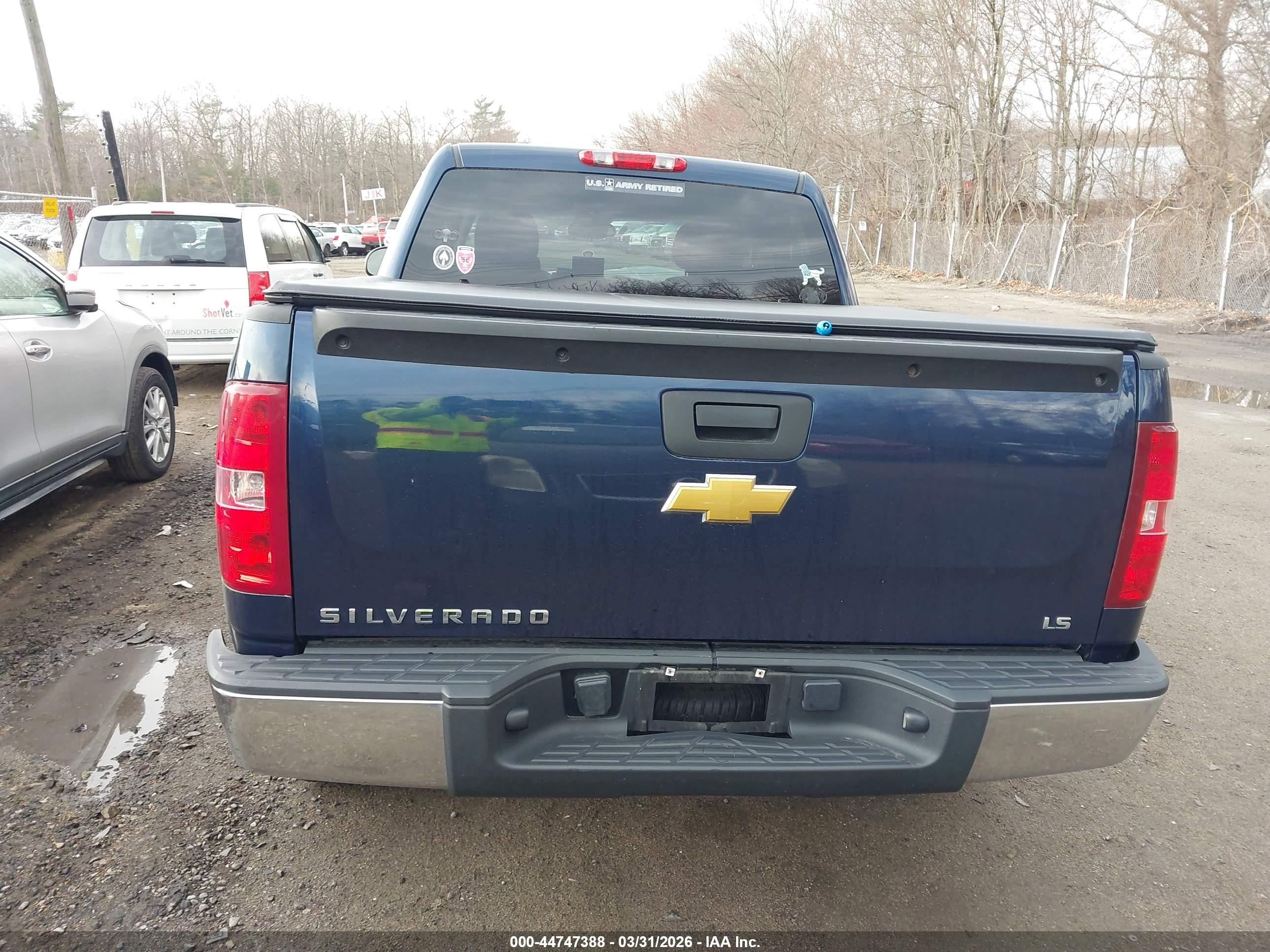 2007 Chevrolet Silverado 1500 Ls Blue vin: 2GCEK13C671719294