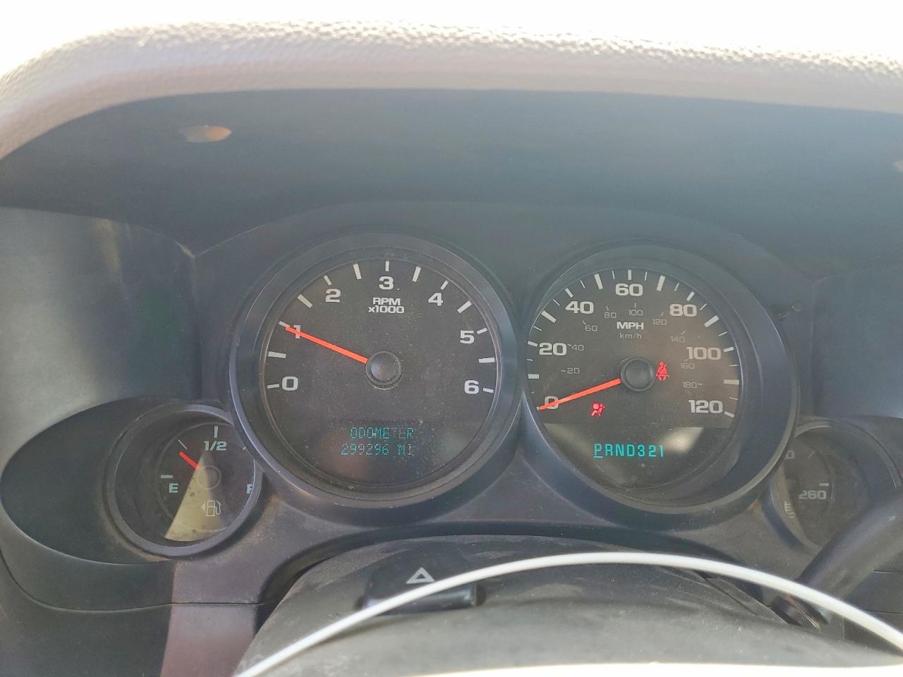 2008 Chevrolet Silverado K1500 White vin: 2GCEK13C881211488