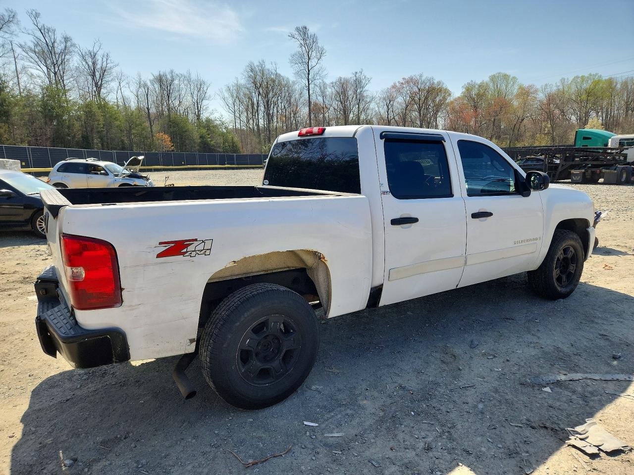 2007 Chevrolet Silverado K1500 Crew Cab Белый vin: 2GCEK13C971535225