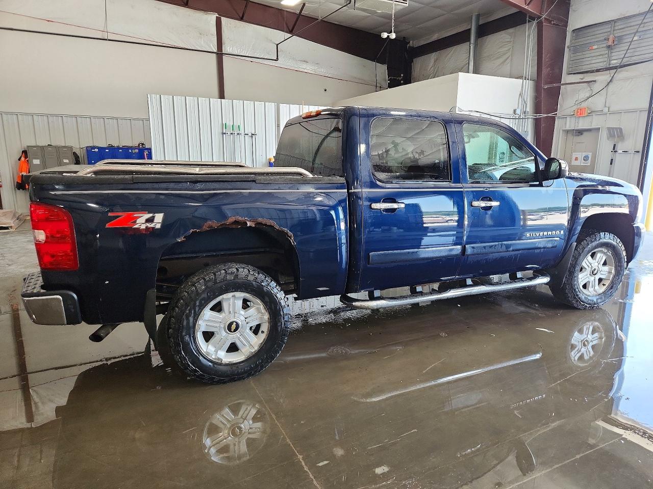 2008 Chevrolet Silverado K1500 Blue vin: 2GCEK13J381247507