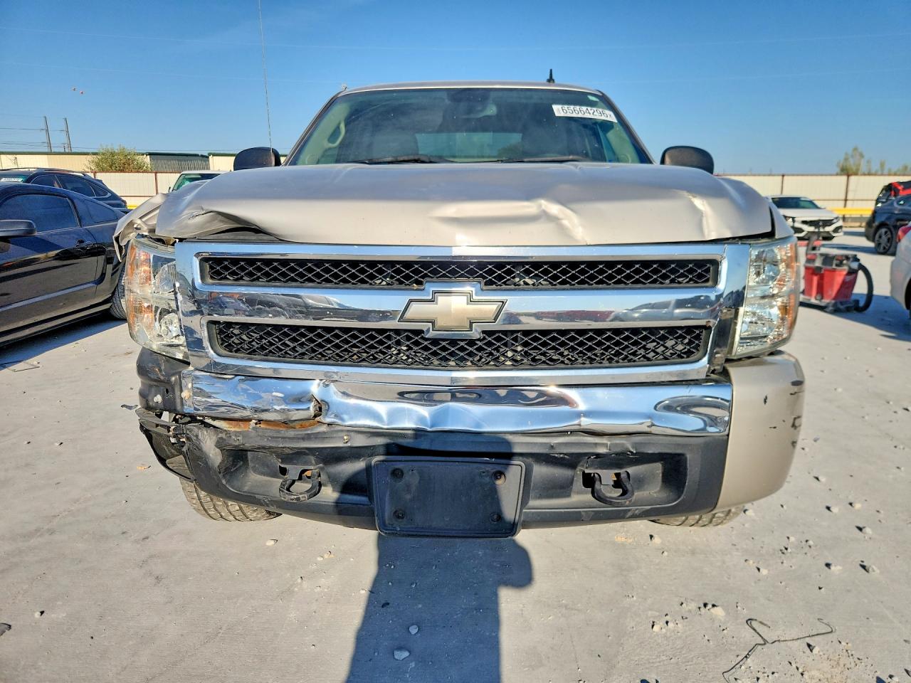 2008 Chevrolet Silverado K1500 Silver vin: 2GCEK13J881329247