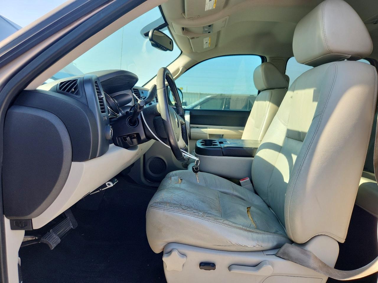2008 Chevrolet Silverado K1500 Silver vin: 2GCEK13J881329247