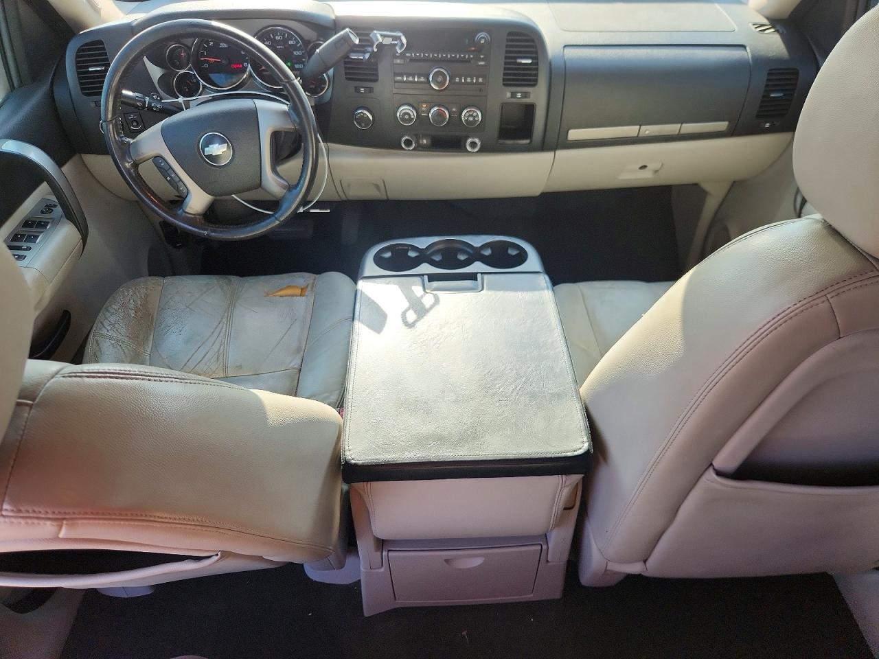 2008 Chevrolet Silverado K1500 Silver vin: 2GCEK13J881329247