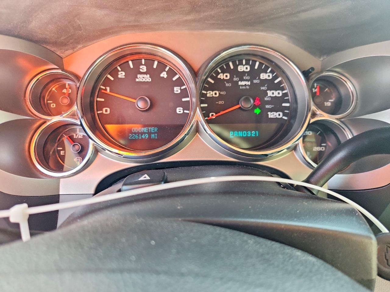 2008 Chevrolet Silverado K1500 Silver vin: 2GCEK13J881329247