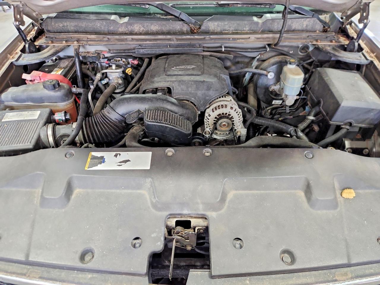 2007 Chevrolet Silverado K1500 Crew Cab Silver vin: 2GCEK13M171512014