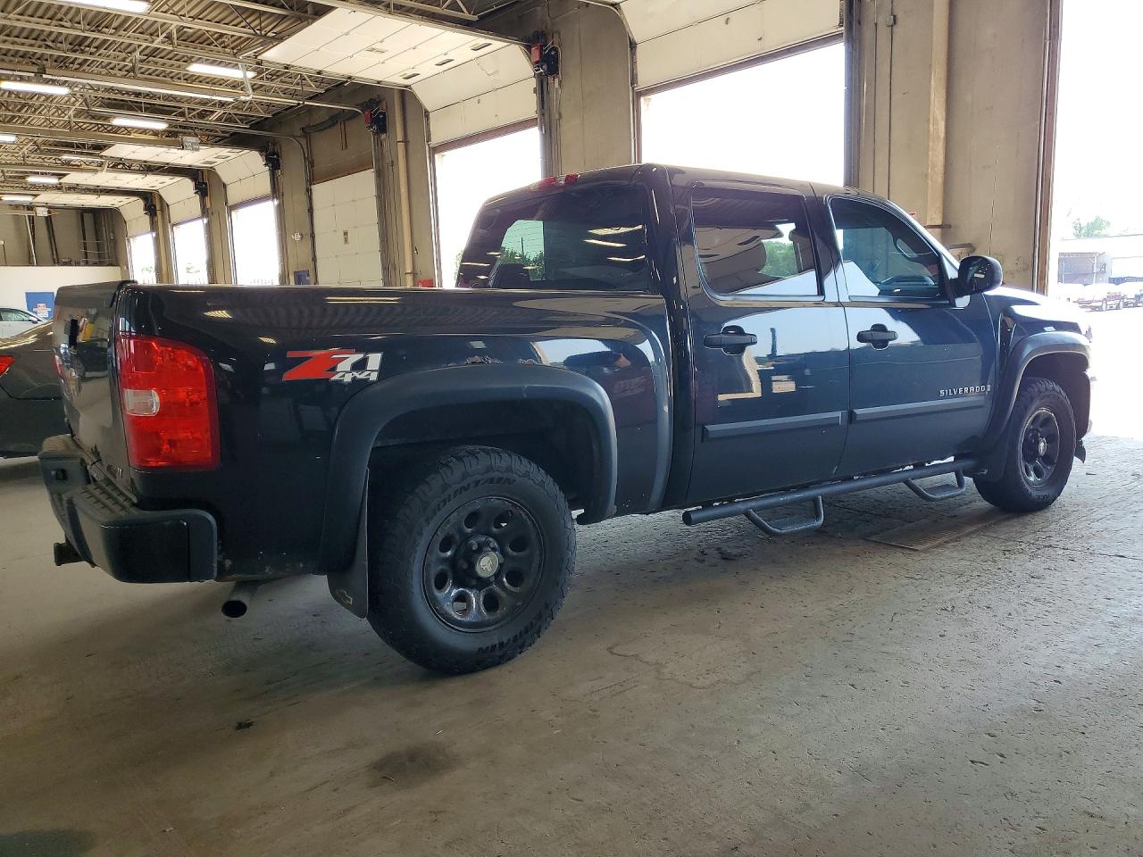 2007 Chevrolet Silverado K1500 Crew Cab Черный vin: 2GCEK13M171700323