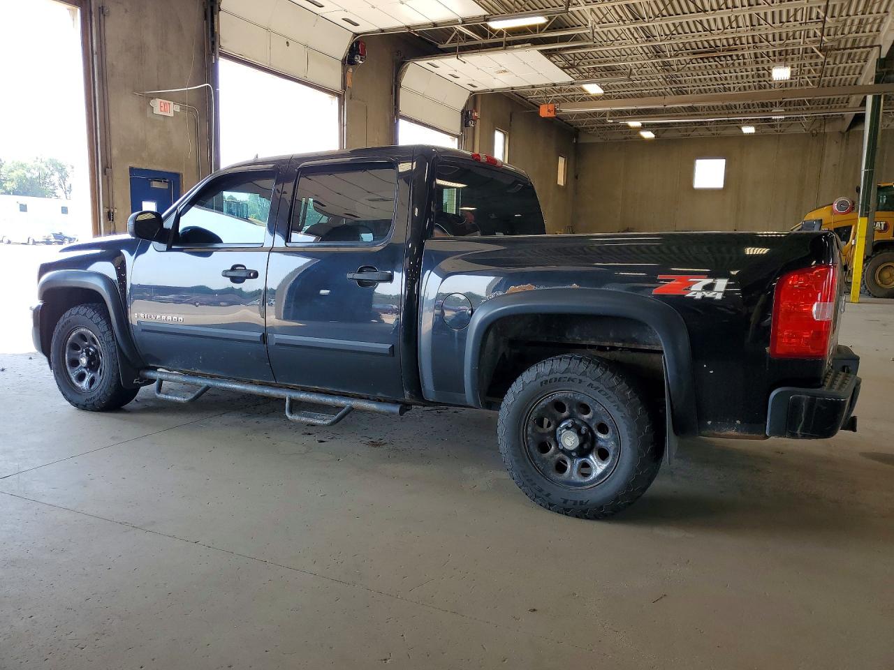 2007 Chevrolet Silverado K1500 Crew Cab Черный vin: 2GCEK13M171700323