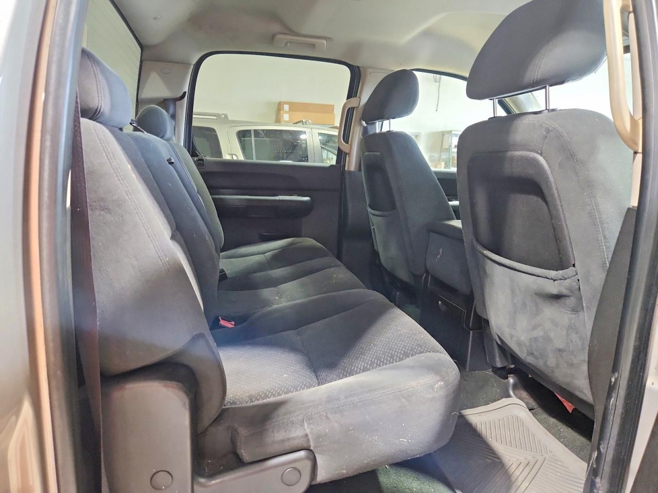 2008 Chevrolet Silverado K1500 Silver vin: 2GCEK13M181216251