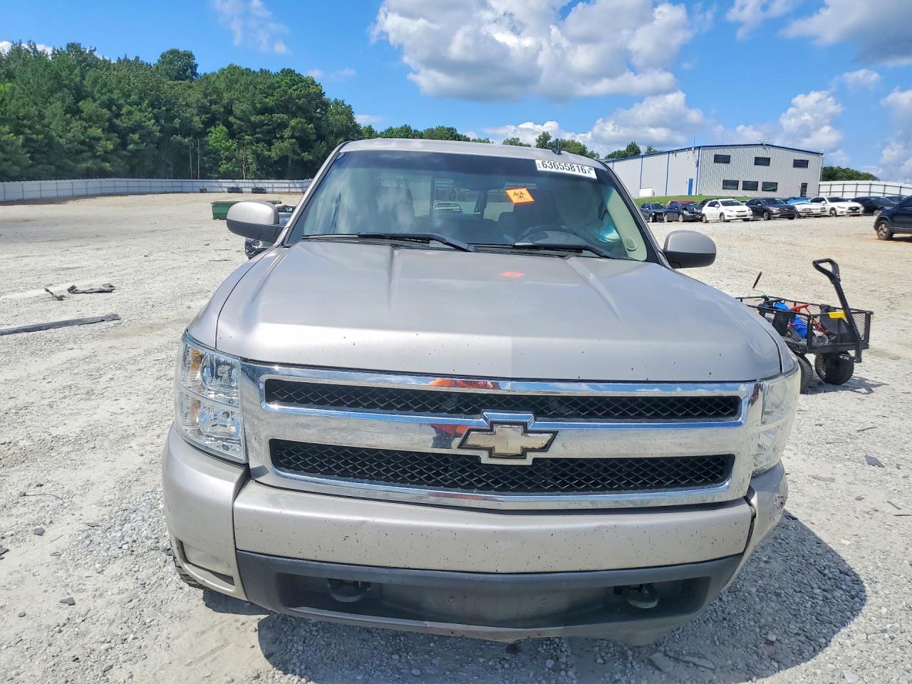 2008 Chevrolet Silverado K1500 Серебряный vin: 2GCEK13M181224656