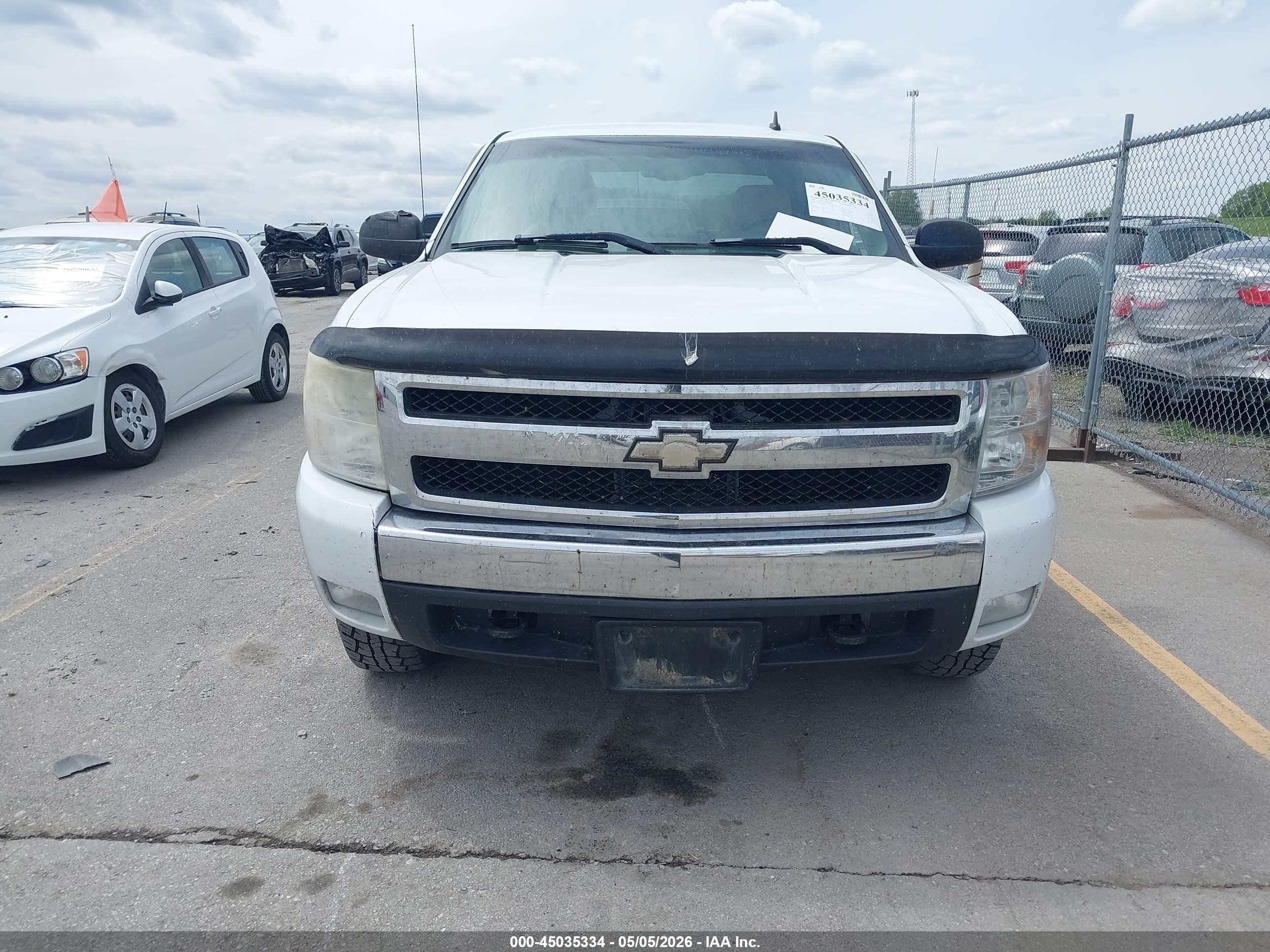 2007 Chevrolet Silverado 1500 Lt1 Белый vin: 2GCEK13M271568155