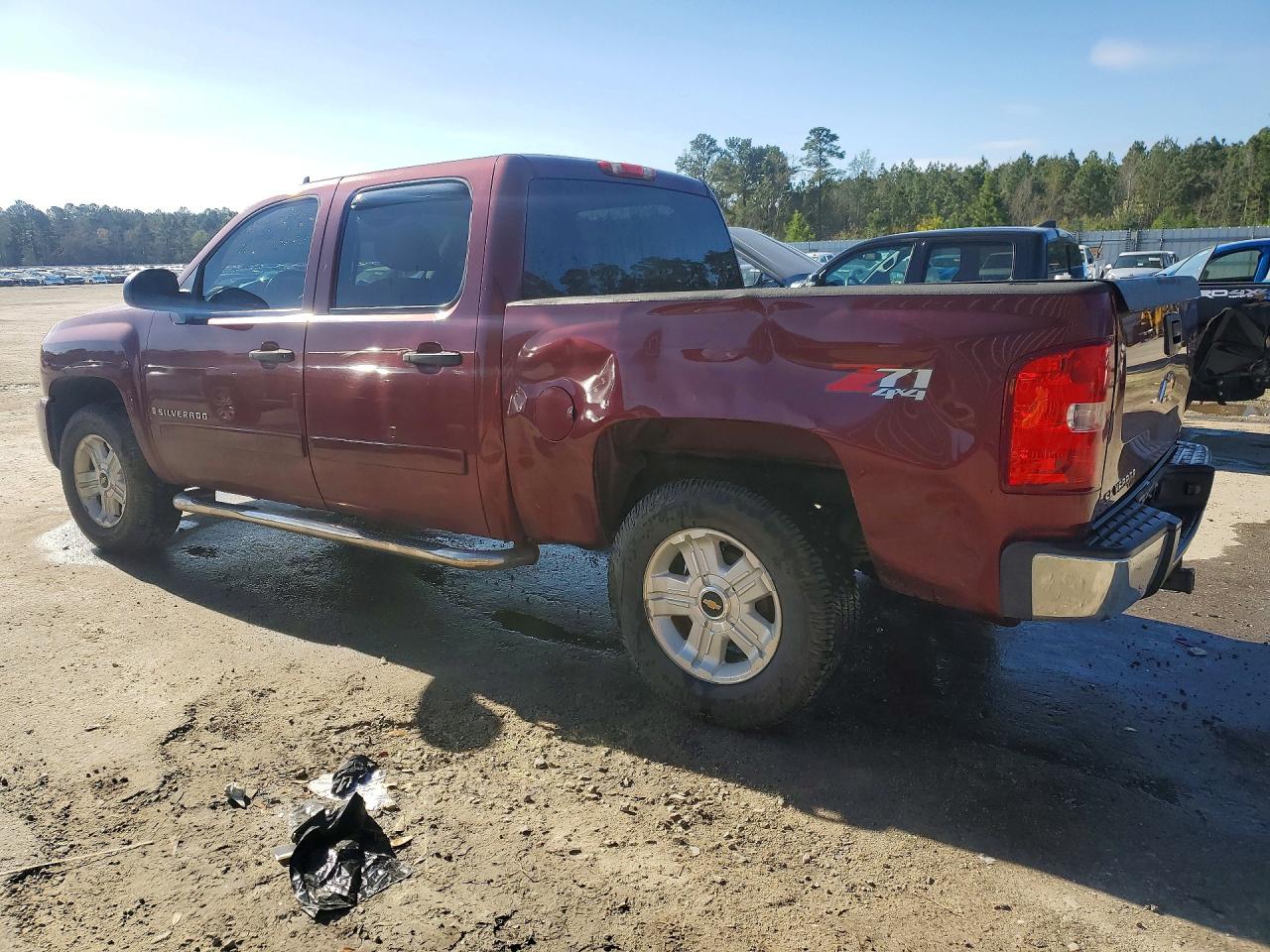 2008 Chevrolet Silverado K1500 Burgundy vin: 2GCEK13M381224013
