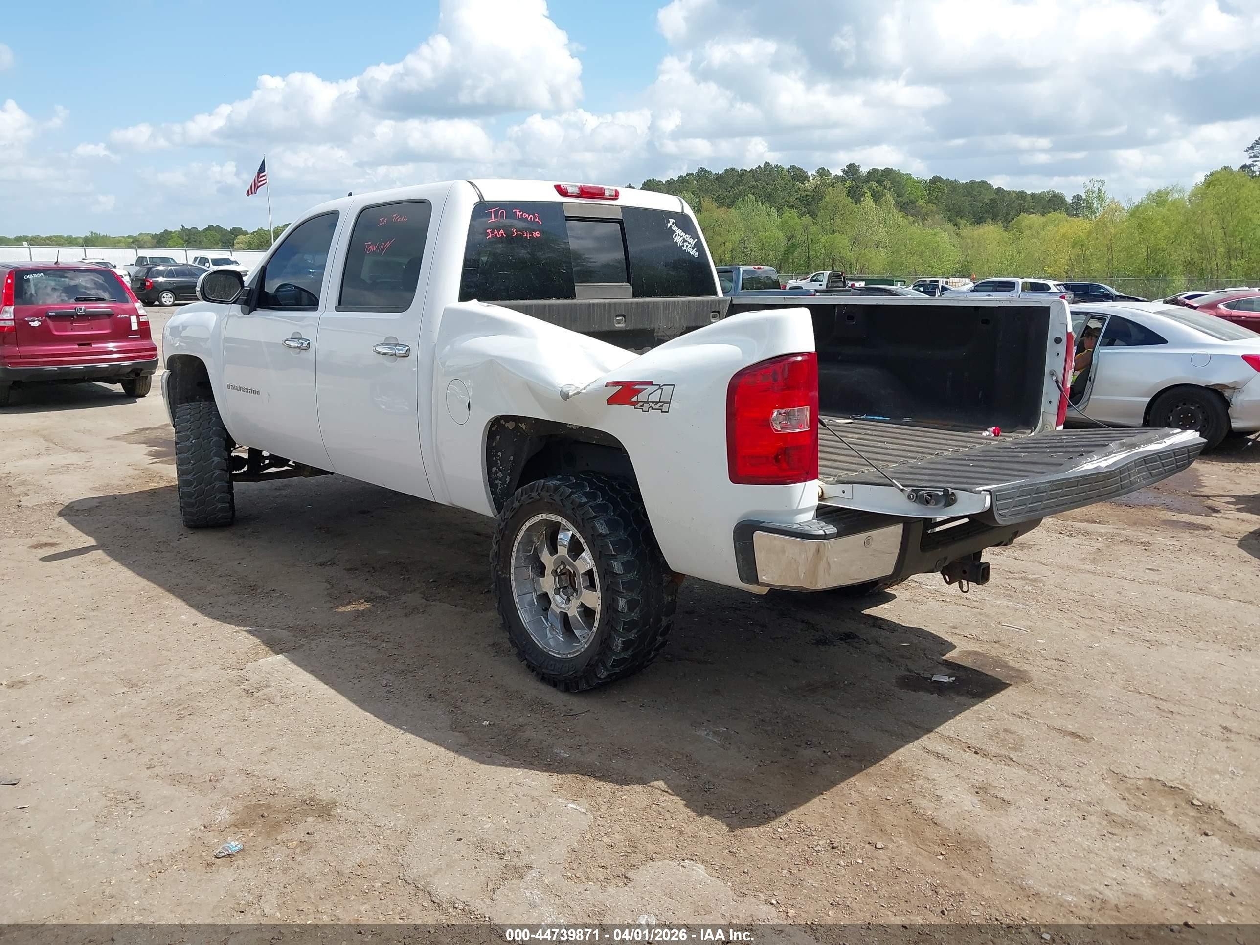 2007 Chevrolet Silverado 1500 Ltz White vin: 2GCEK13M471572904