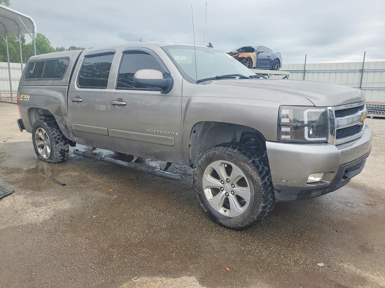 2007 Chevrolet Silverado K1500 Crew Cab Gray vin: 2GCEK13M671629250