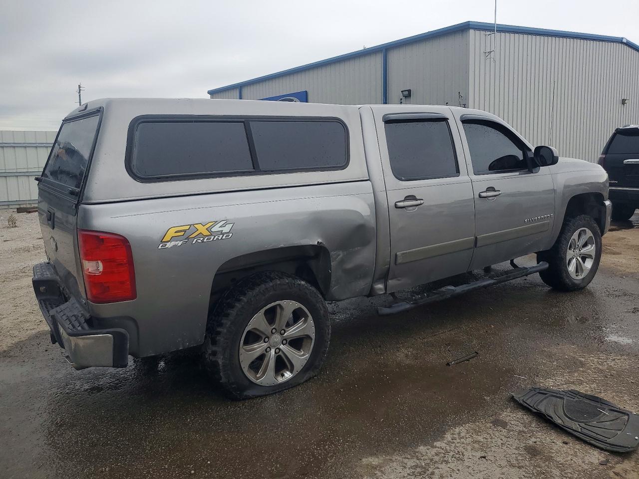 2007 Chevrolet Silverado K1500 Crew Cab Gray vin: 2GCEK13M671629250