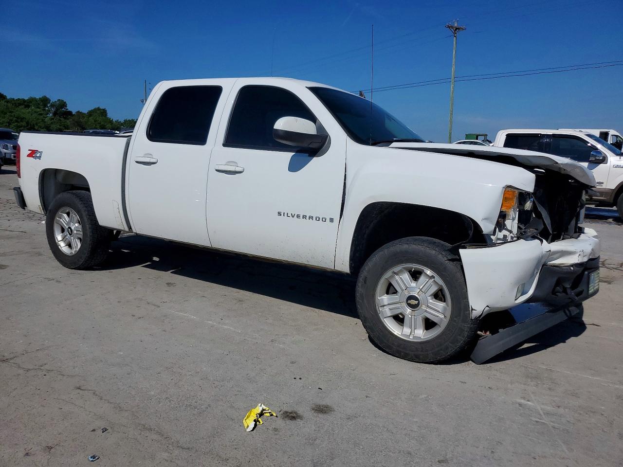 2008 Chevrolet Silverado K1500 White vin: 2GCEK13M781234494