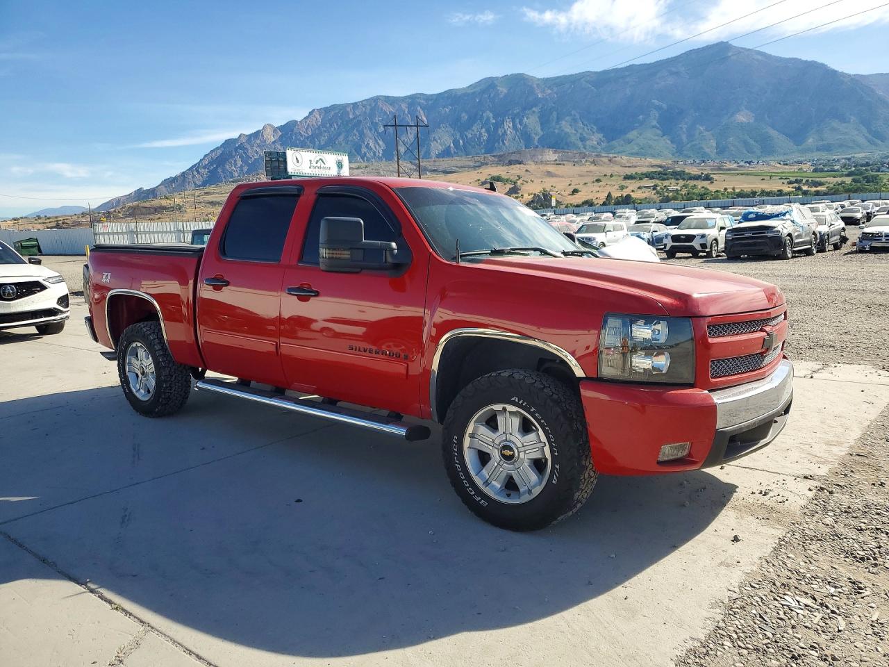 2008 Chevrolet Silverado K1500 Красный vin: 2GCEK13M981155554
