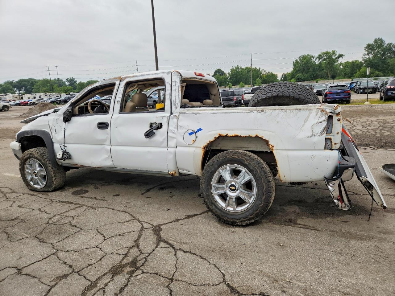 2007 Chevrolet Silverado K1500 Classic Crew Cab Белый vin: 2GCEK13N271182926