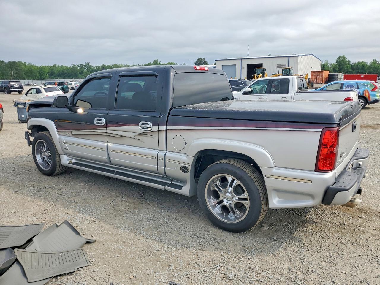2006 Chevrolet Silverado K1500 Two Tone vin: 2GCEK13N661179929