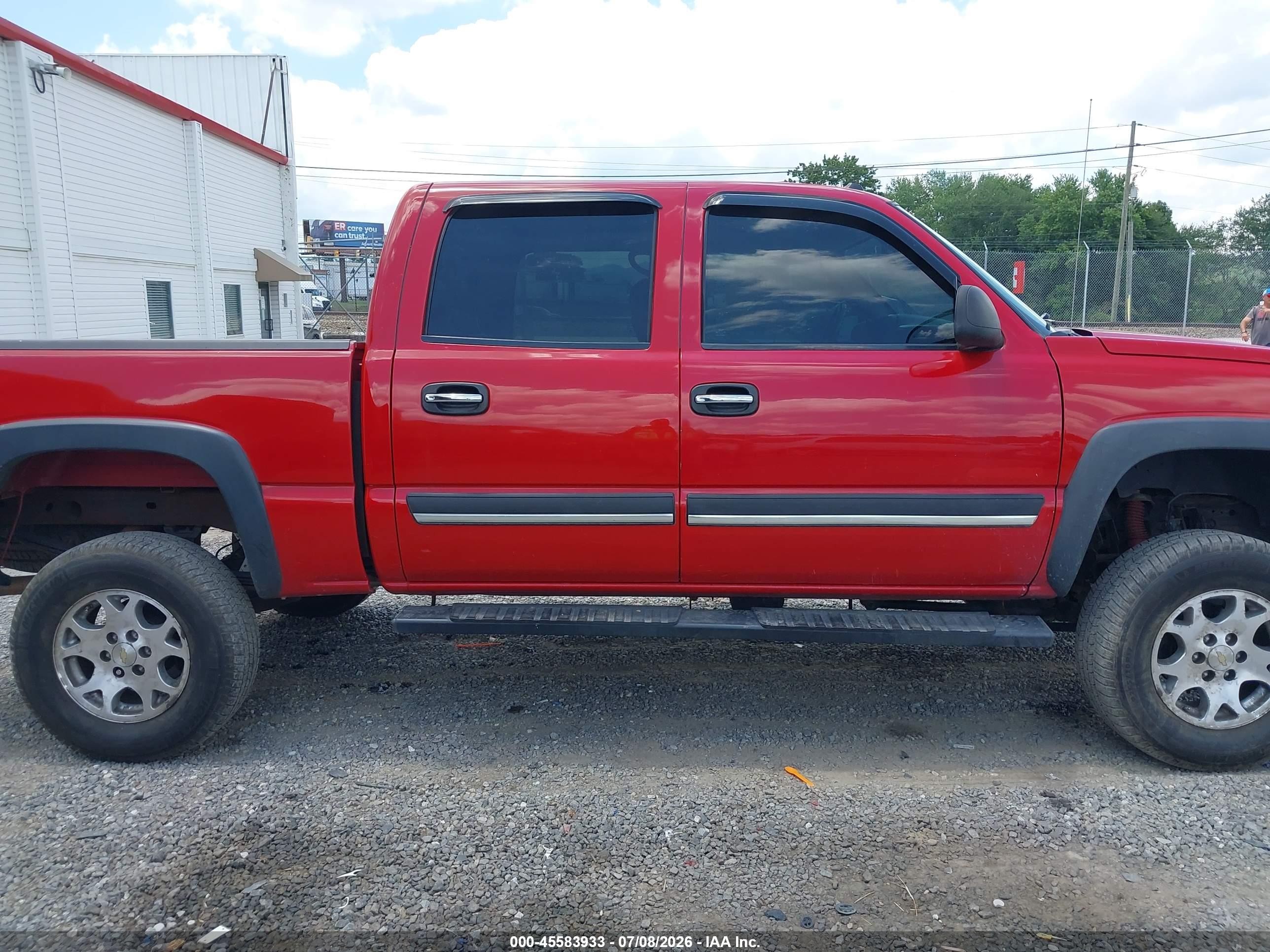 2004 Chevrolet Silverado 1500 Z71 Red vin: 2GCEK13T041426468