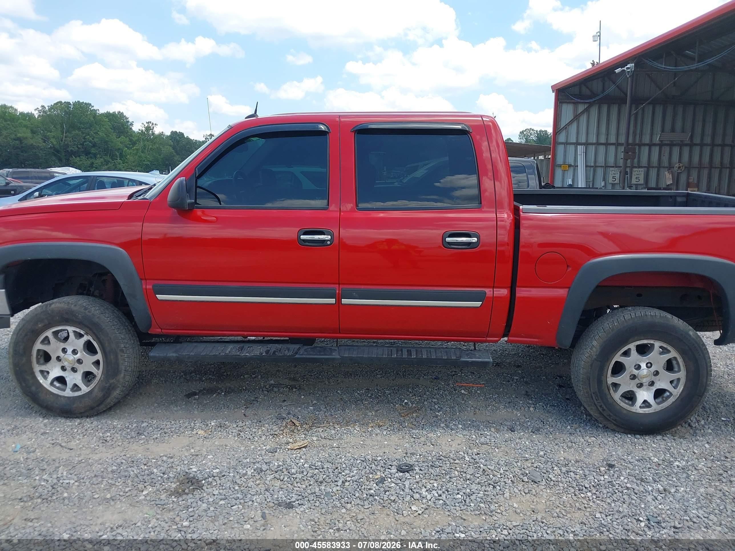 2004 Chevrolet Silverado 1500 Z71 Red vin: 2GCEK13T041426468