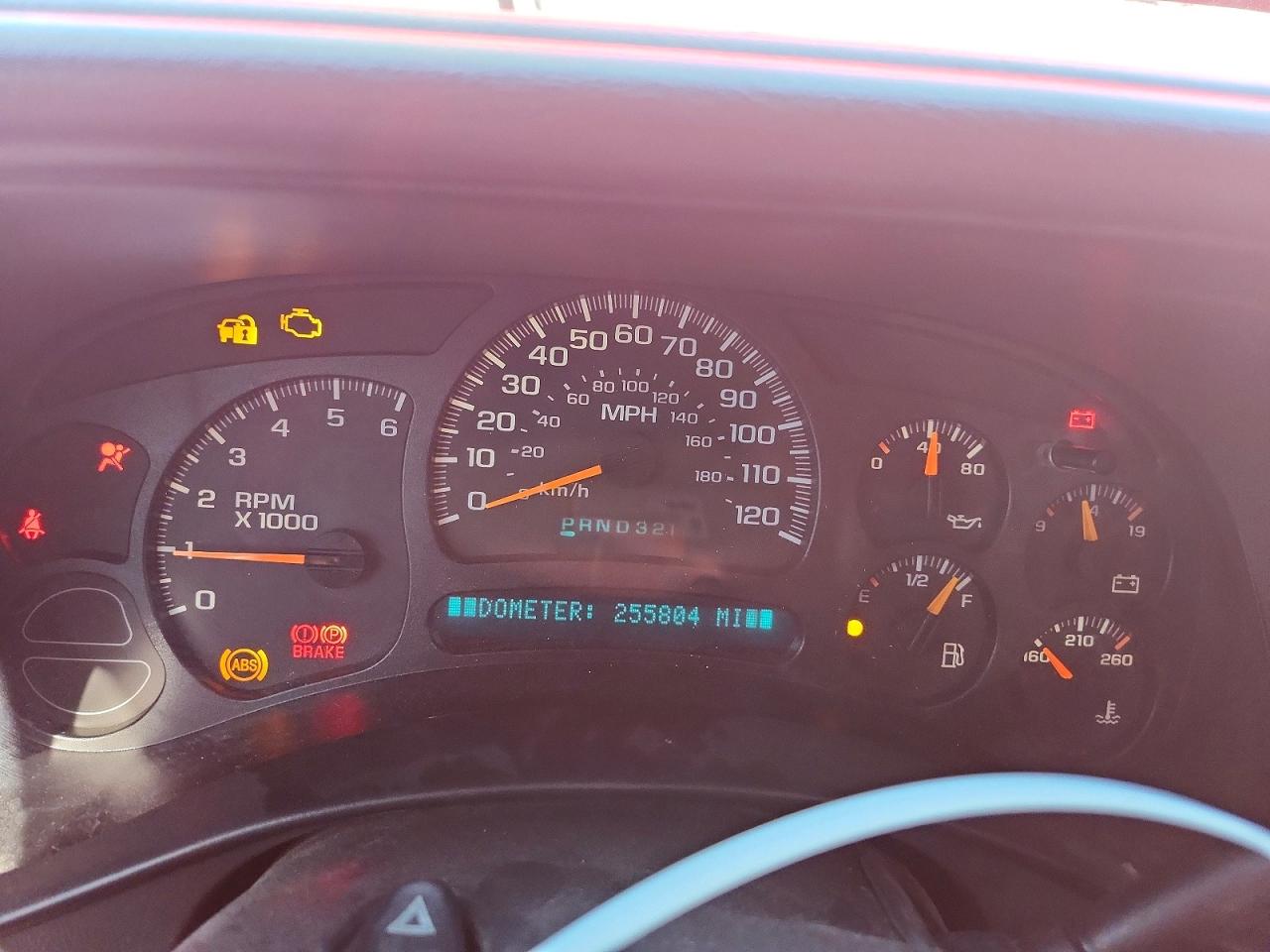 2005 Chevrolet Silverado K1500 Red vin: 2GCEK13T151112992