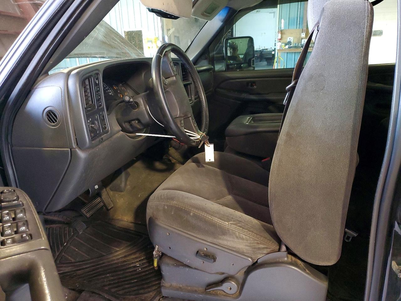 2005 Chevrolet Silverado K1500 Black vin: 2GCEK13T151200439