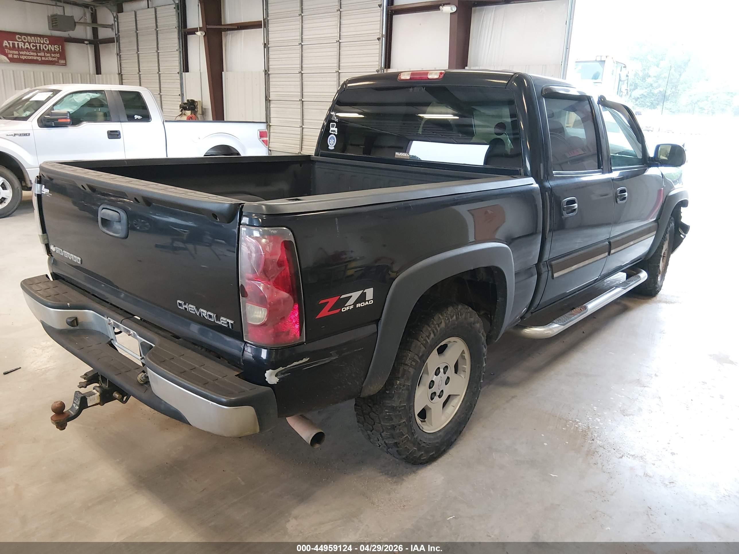 2005 Chevrolet Silverado 1500 Z71 Черный vin: 2GCEK13T151376374
