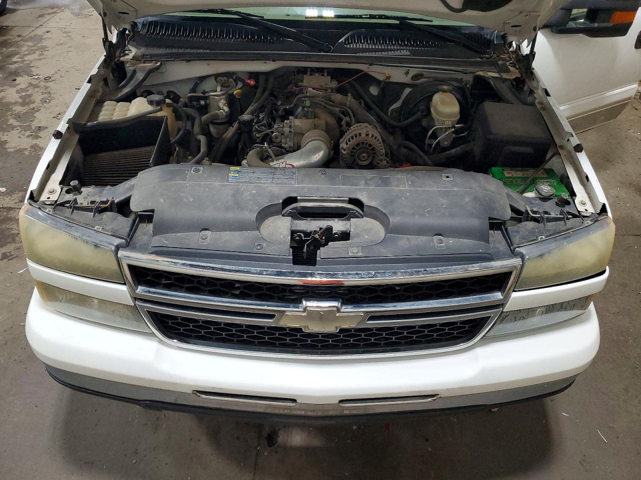 2006 Chevrolet Silverado K1500 White vin: 2GCEK13T161195227