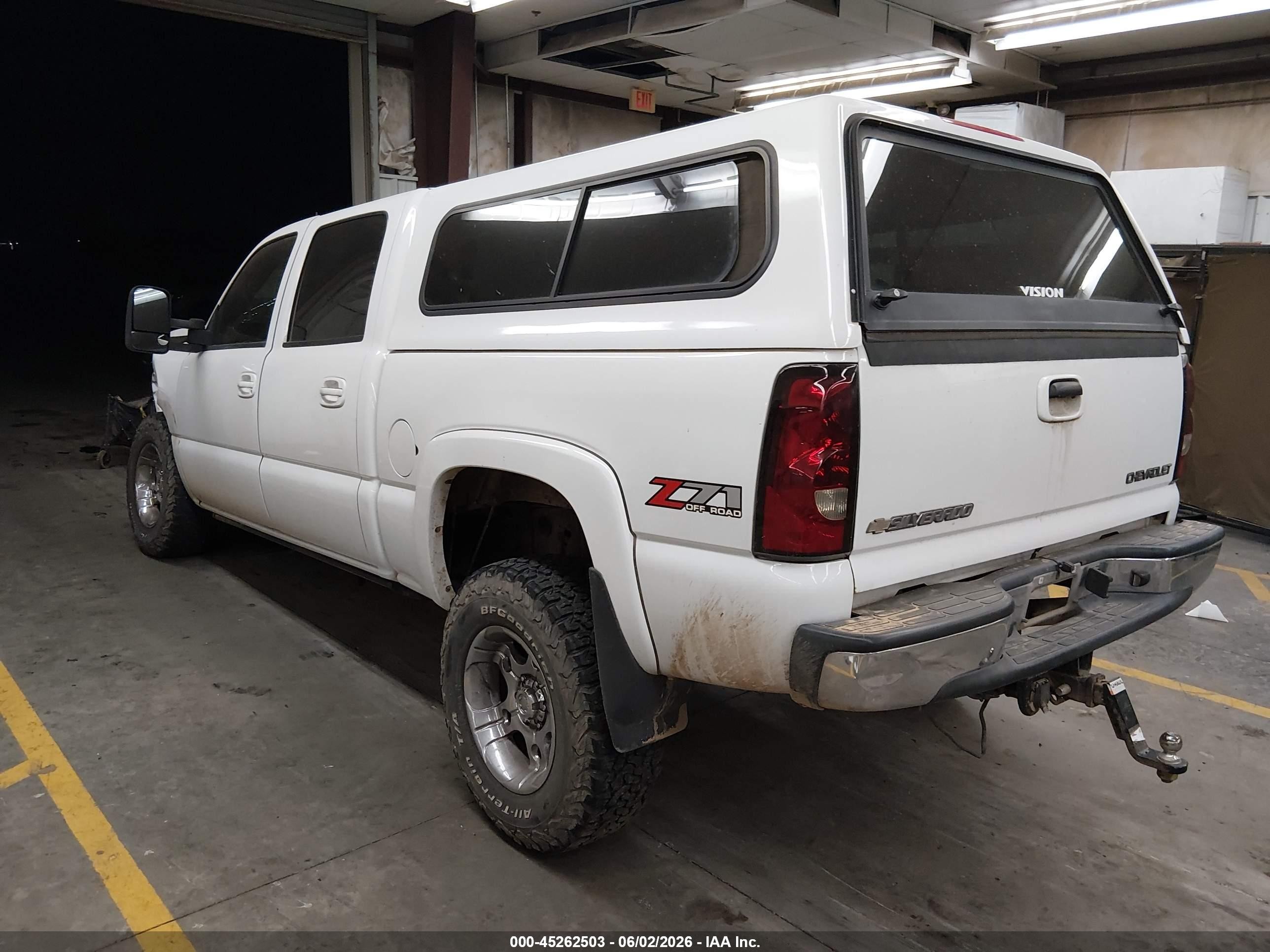 2004 Chevrolet Silverado 1500 Z71 White vin: 2GCEK13T241432434