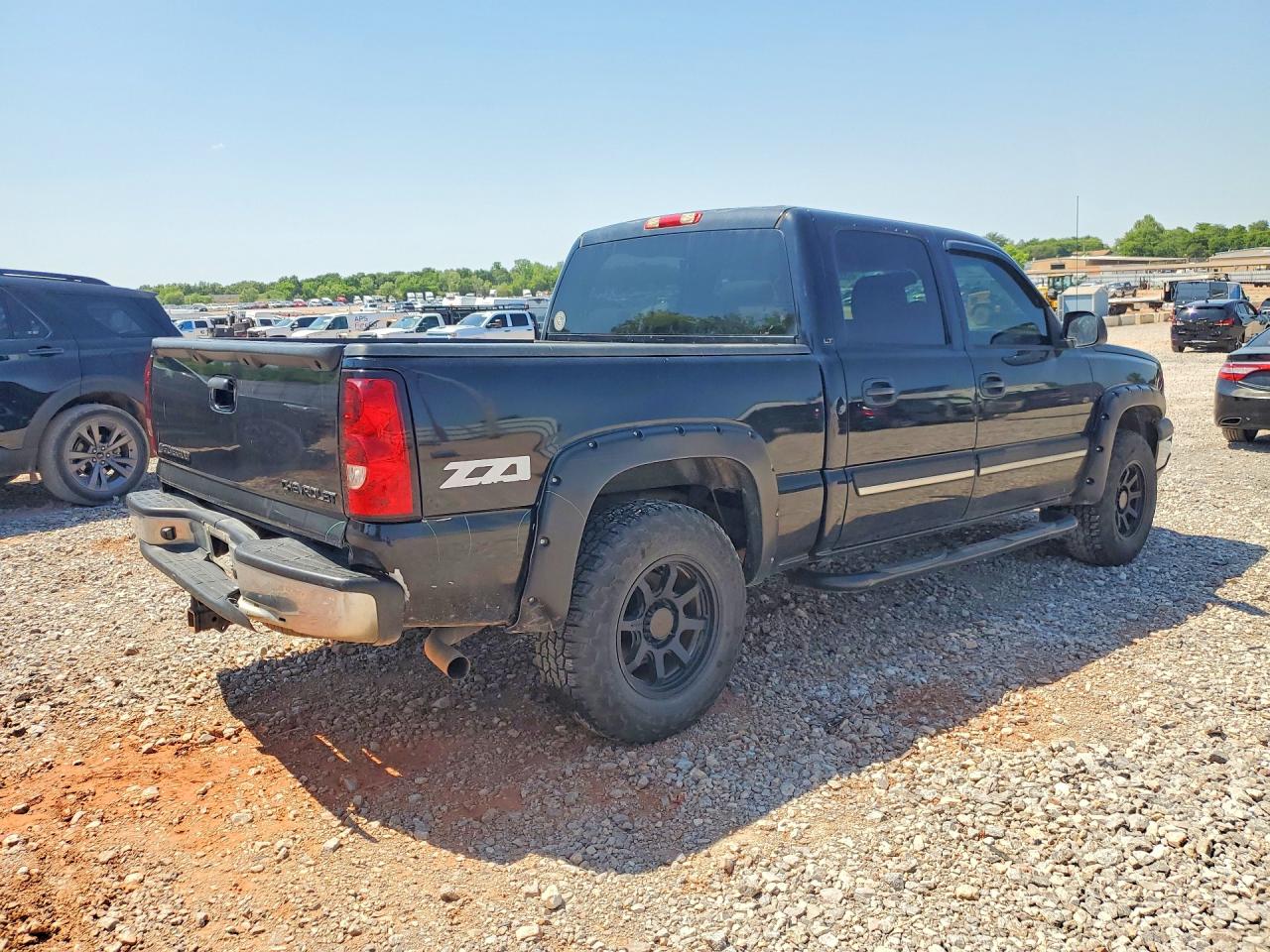 2005 Chevrolet Silverado K1500 Black vin: 2GCEK13T251274887
