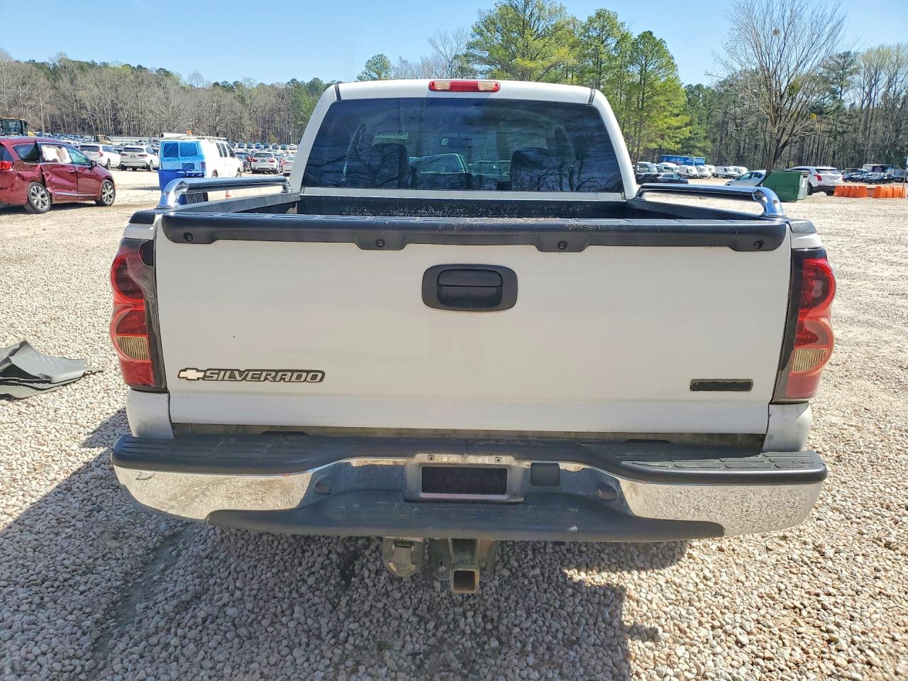 2006 Chevrolet Silverado K1500 White vin: 2GCEK13T261126062